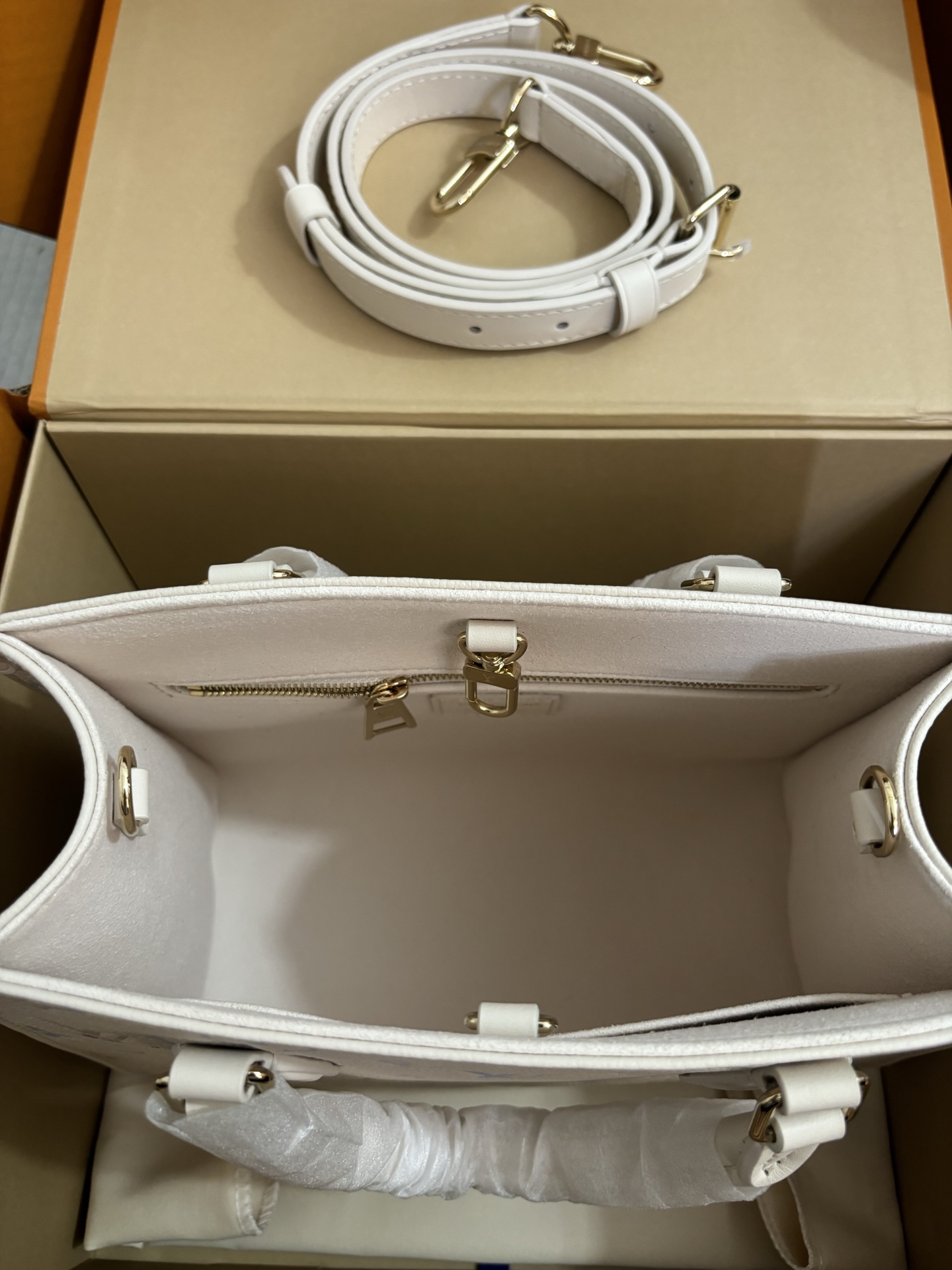 Louis Vuitton Onthego Small Handbag