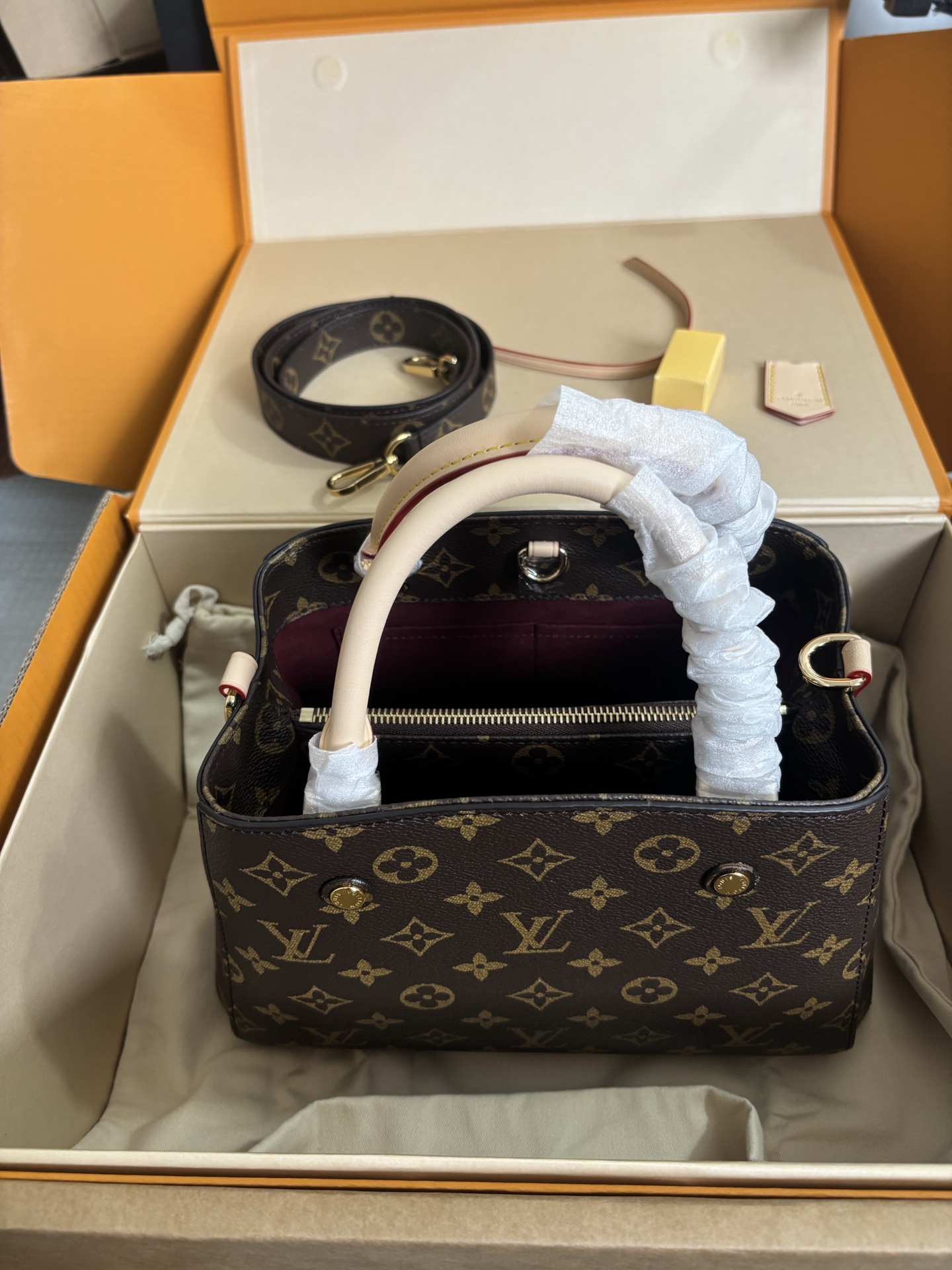 Louis Vuitton Montaigne BB