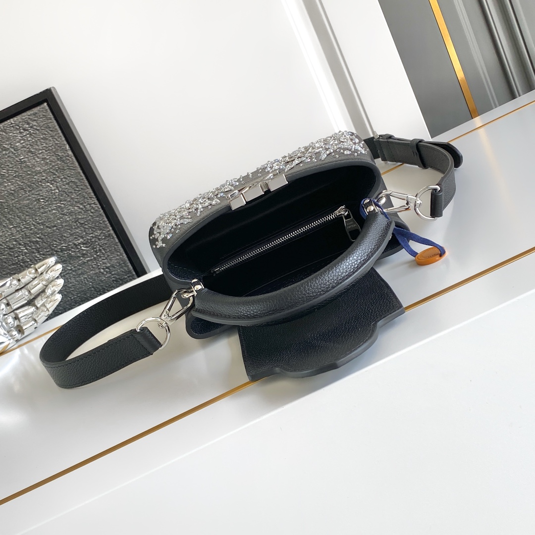 LV New Snow White Bag