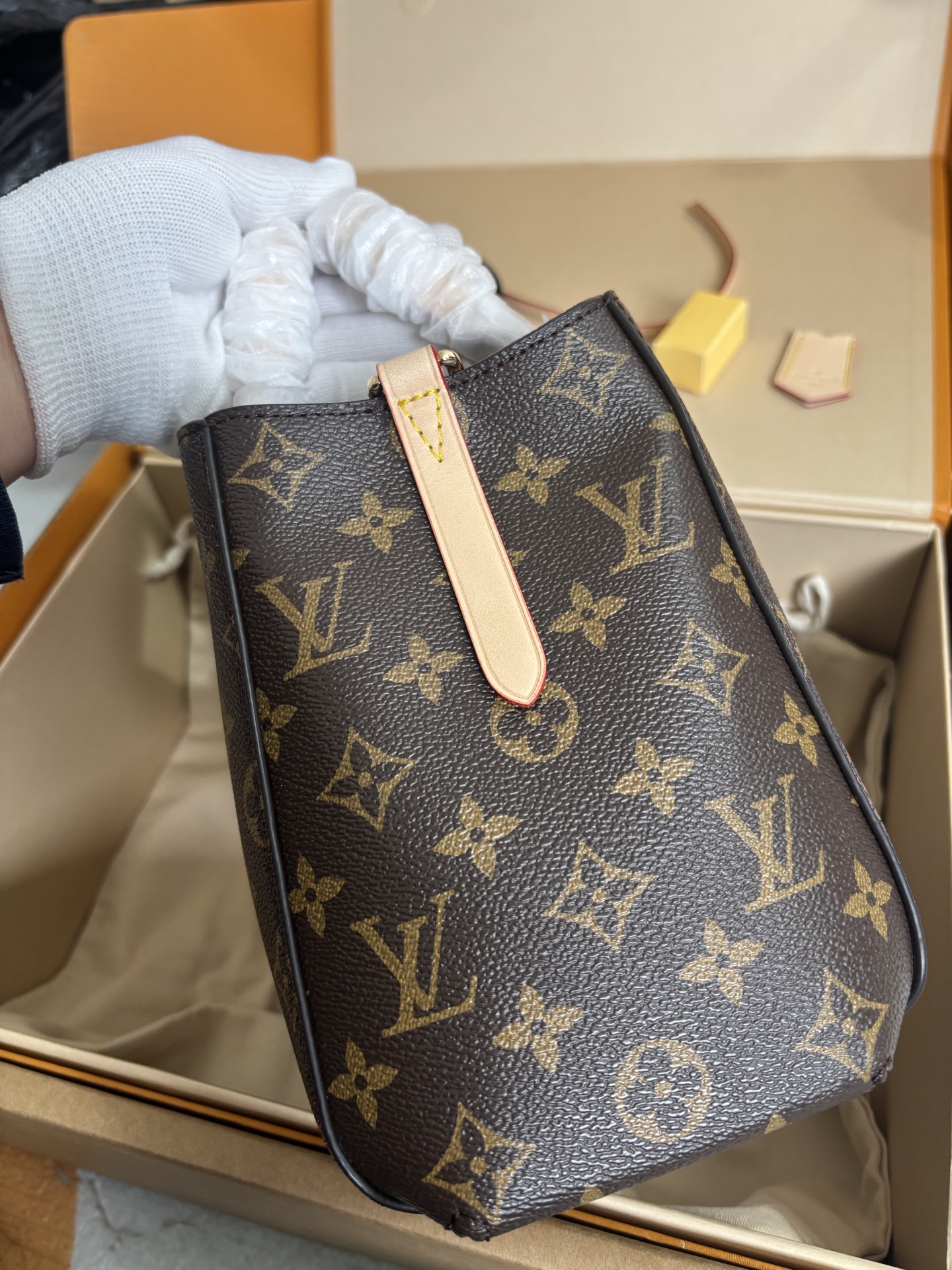 Louis Vuitton Montaigne BB