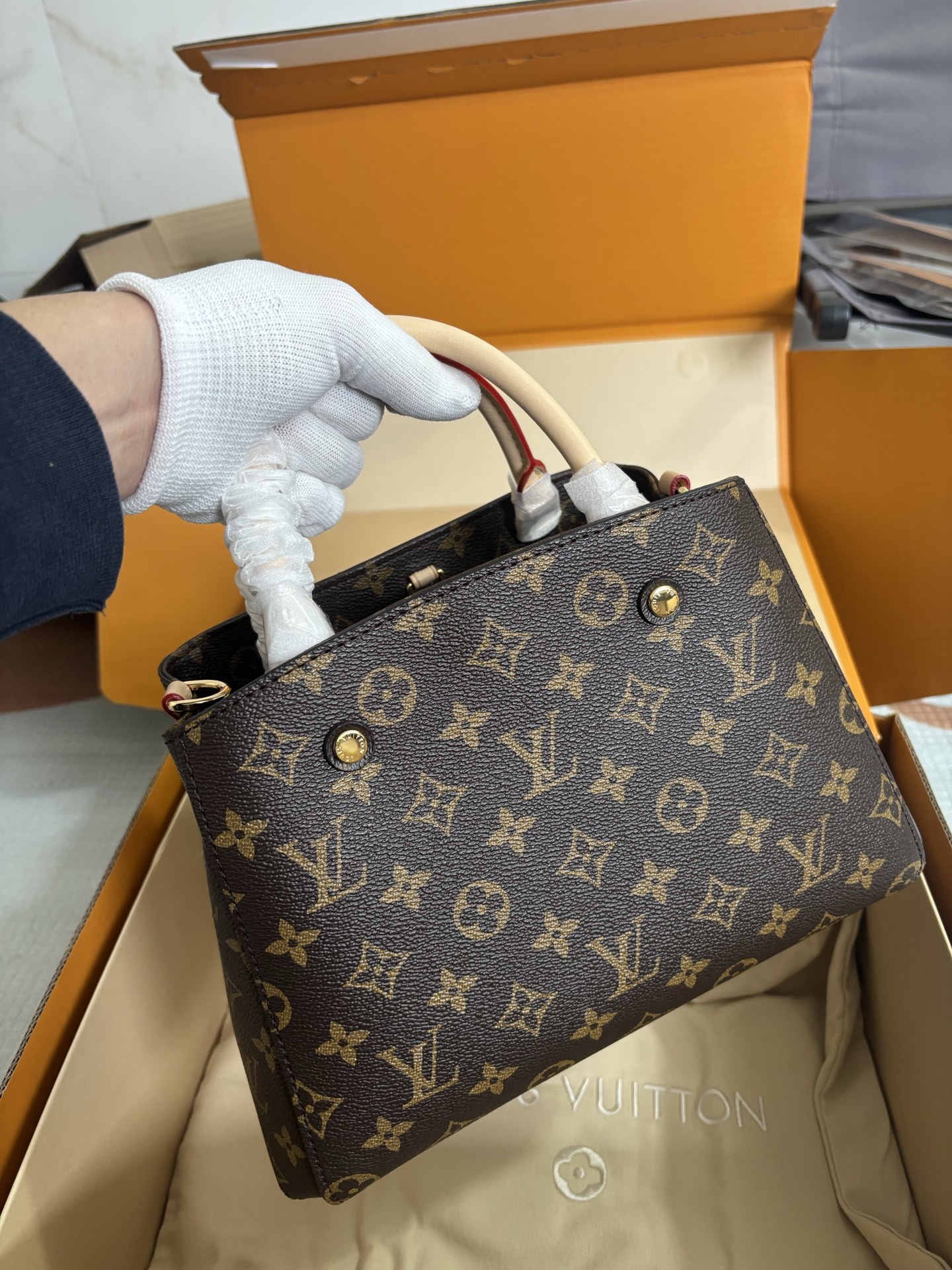 Louis Vuitton Montaigne BB