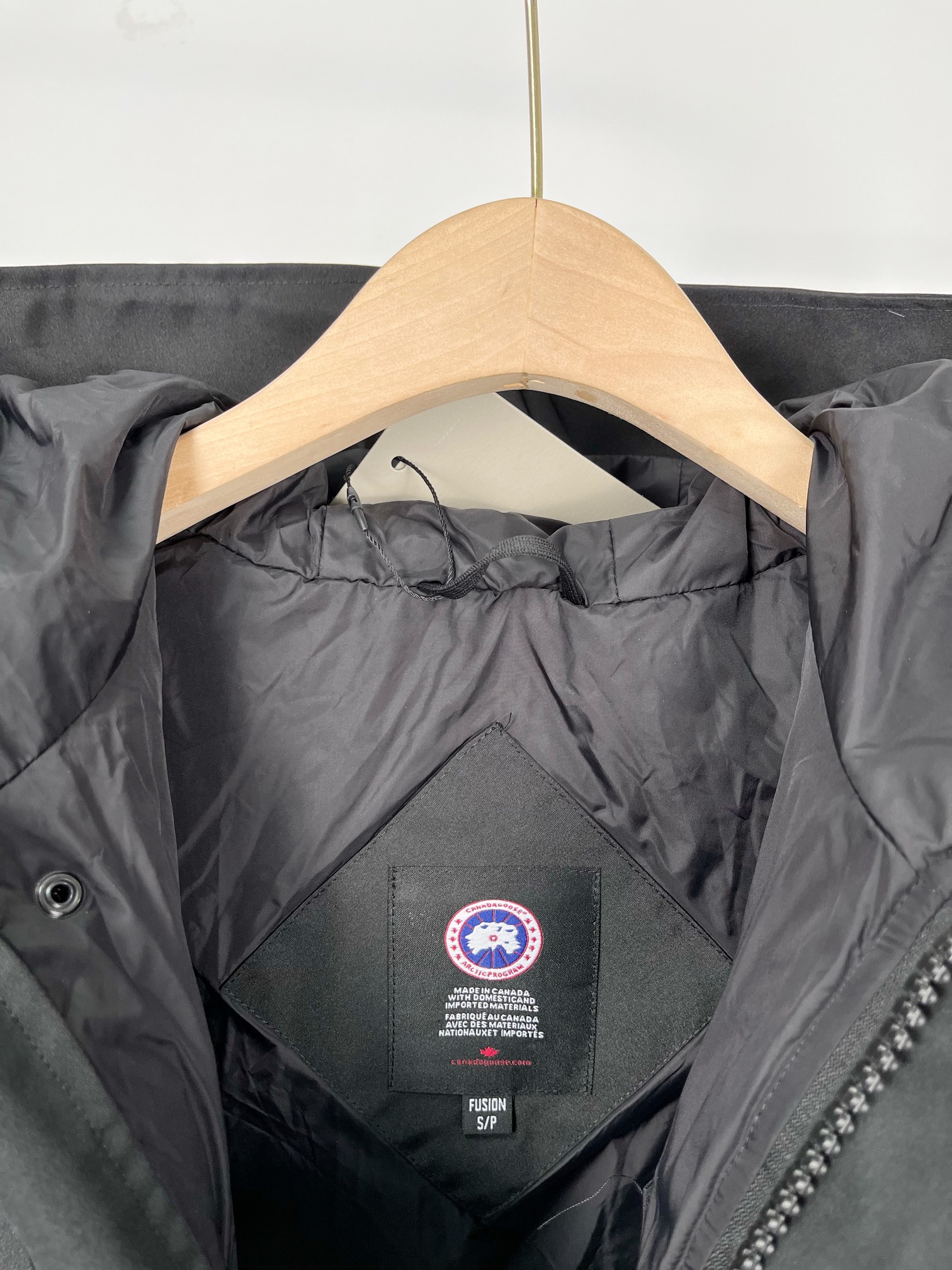 Canada Goose Style 17 Down Jacket