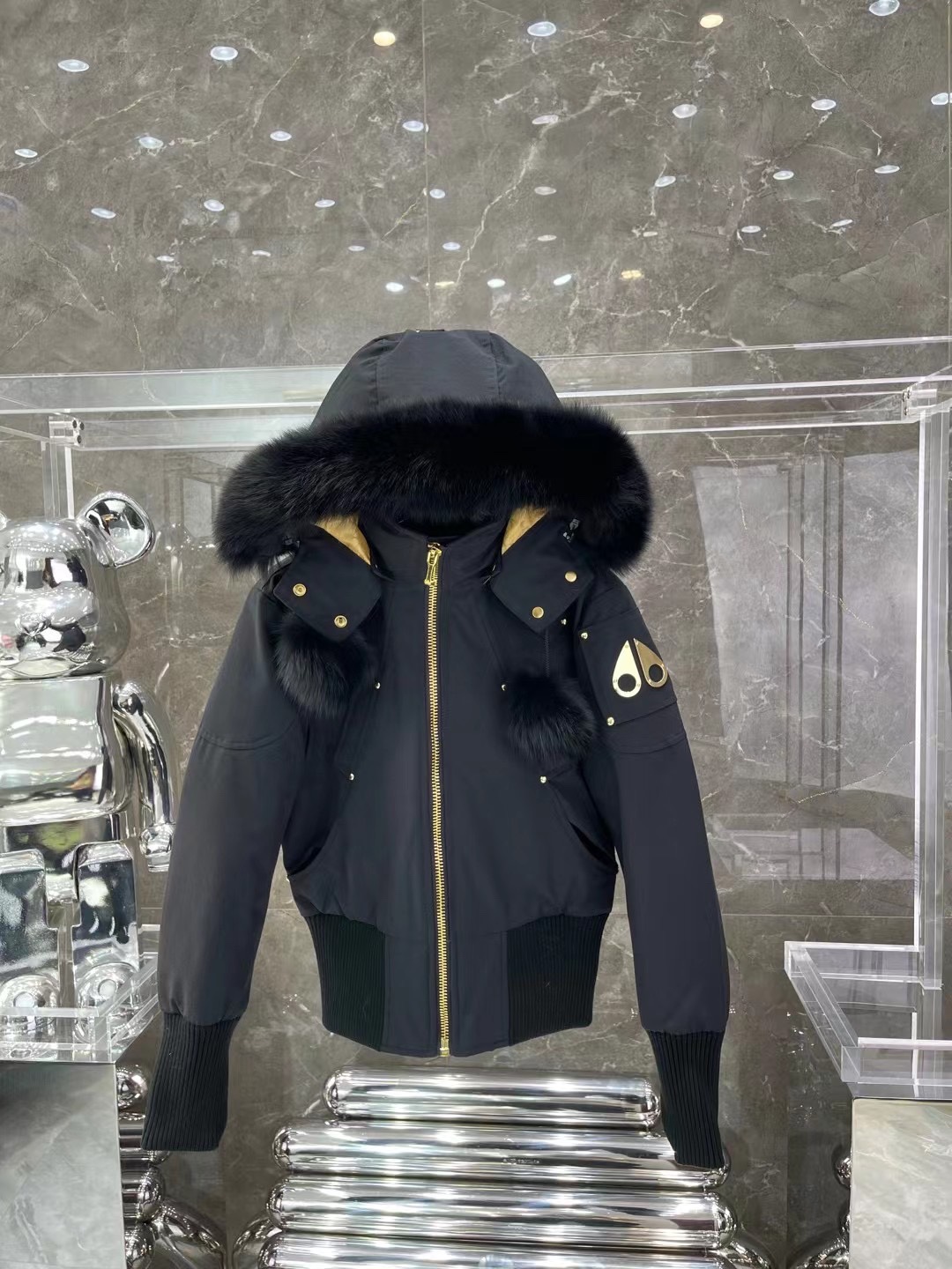 Moose Knuckles 03 Women's Short Gold Scissors Down Jacket