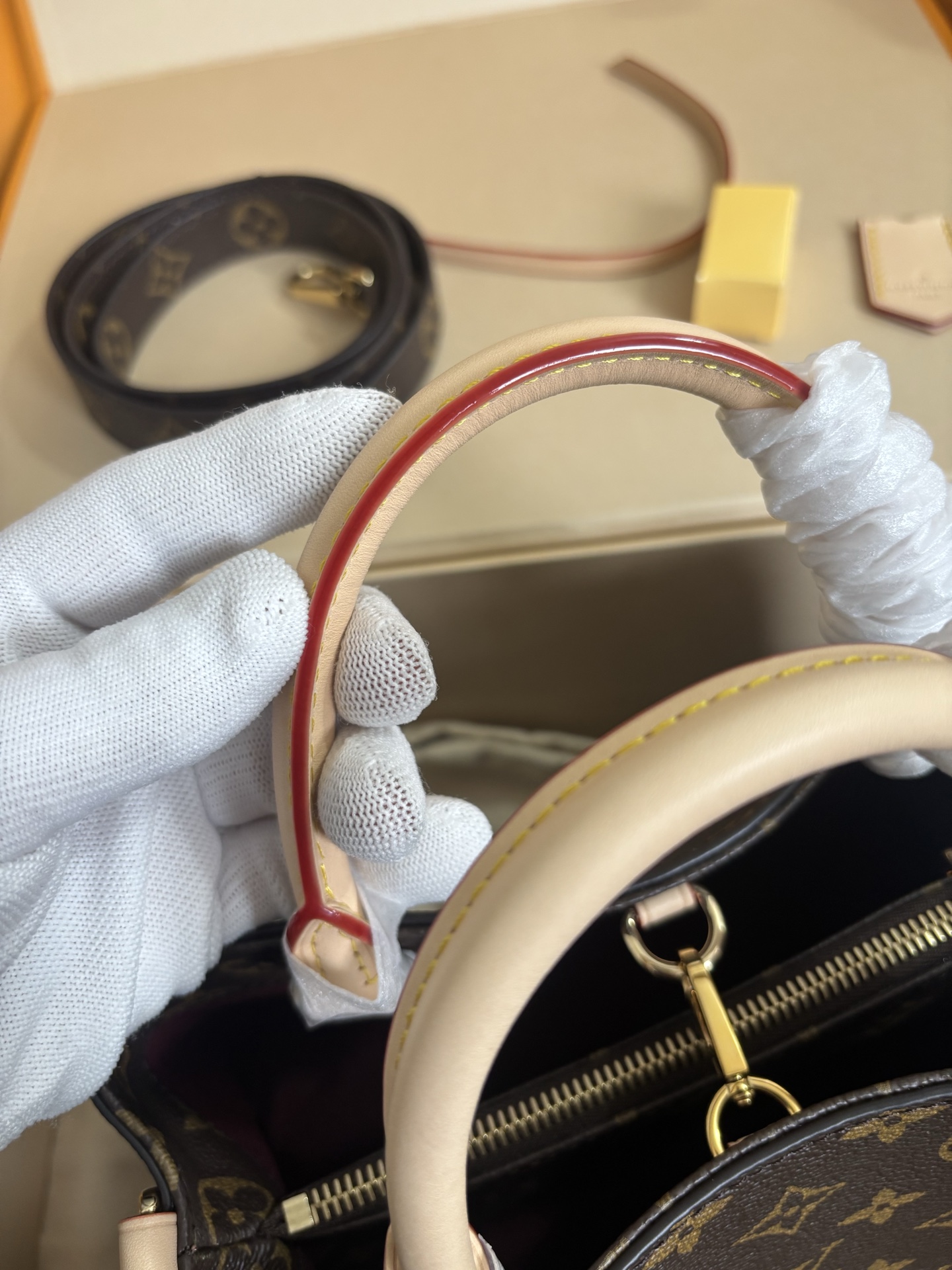 Louis Vuitton Montaigne BB