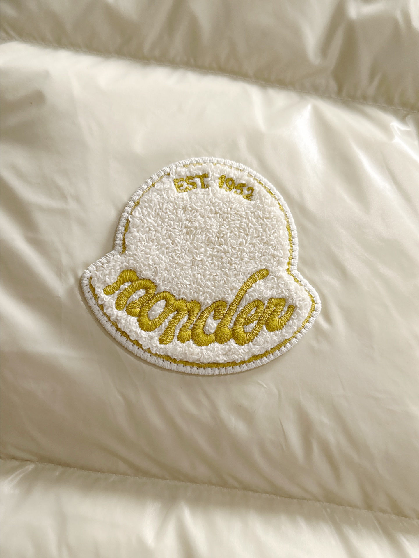 𝗠𝗼𝗻𝗰𝗲𝗿 New Down Vest