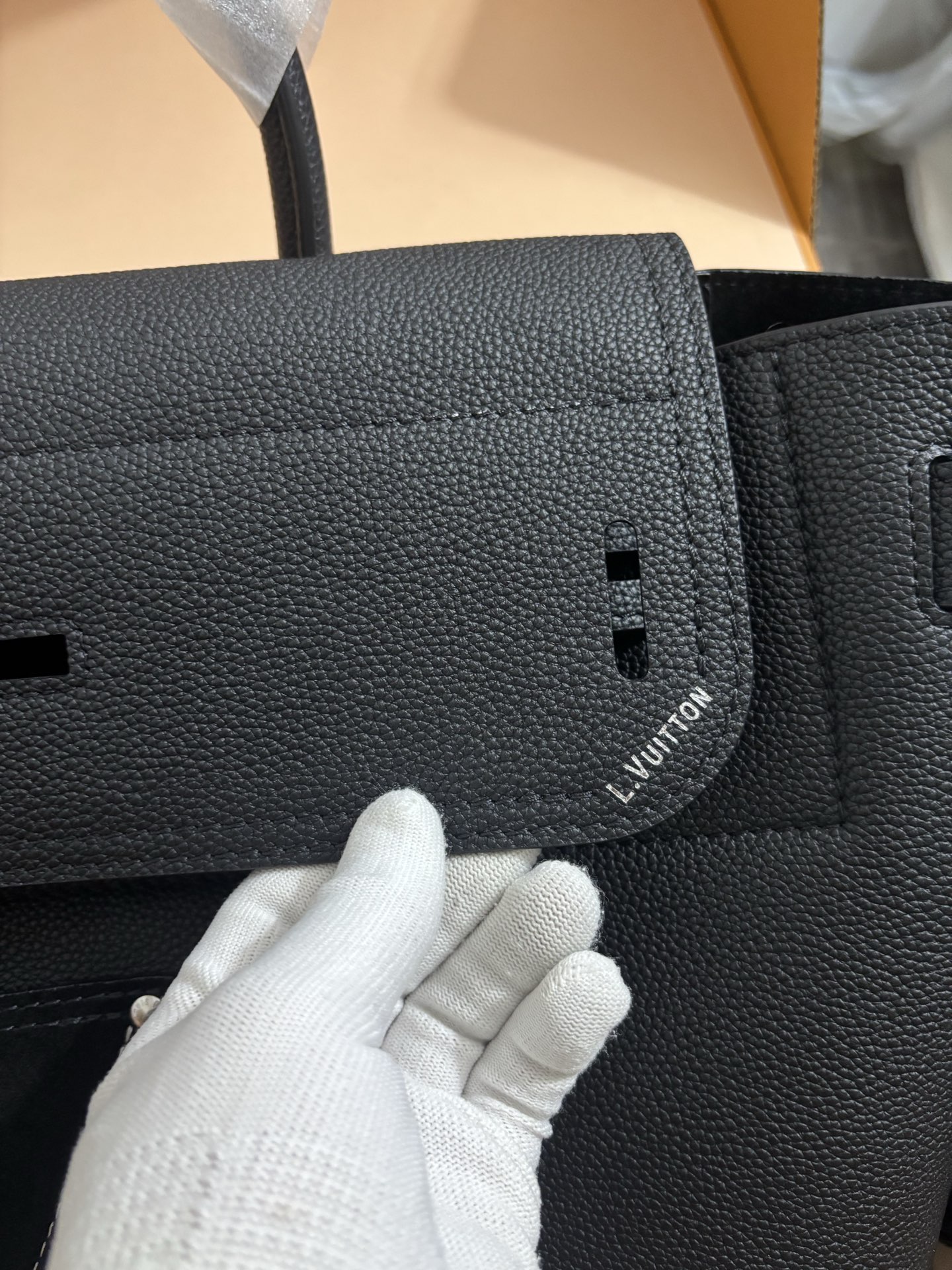 Louis Vuitton STEAMER 30 Handbag