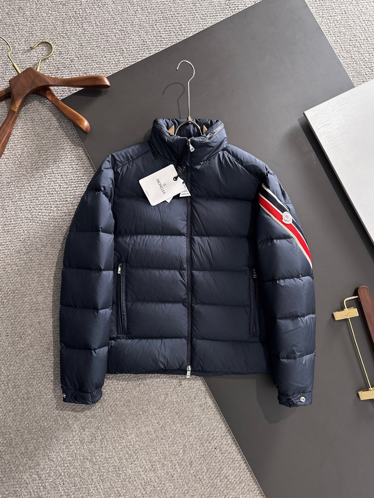 𝗠𝗼𝗻𝗰𝗲𝗿 Short Down Jacket with Stand Collar and Triple-Color Webbing