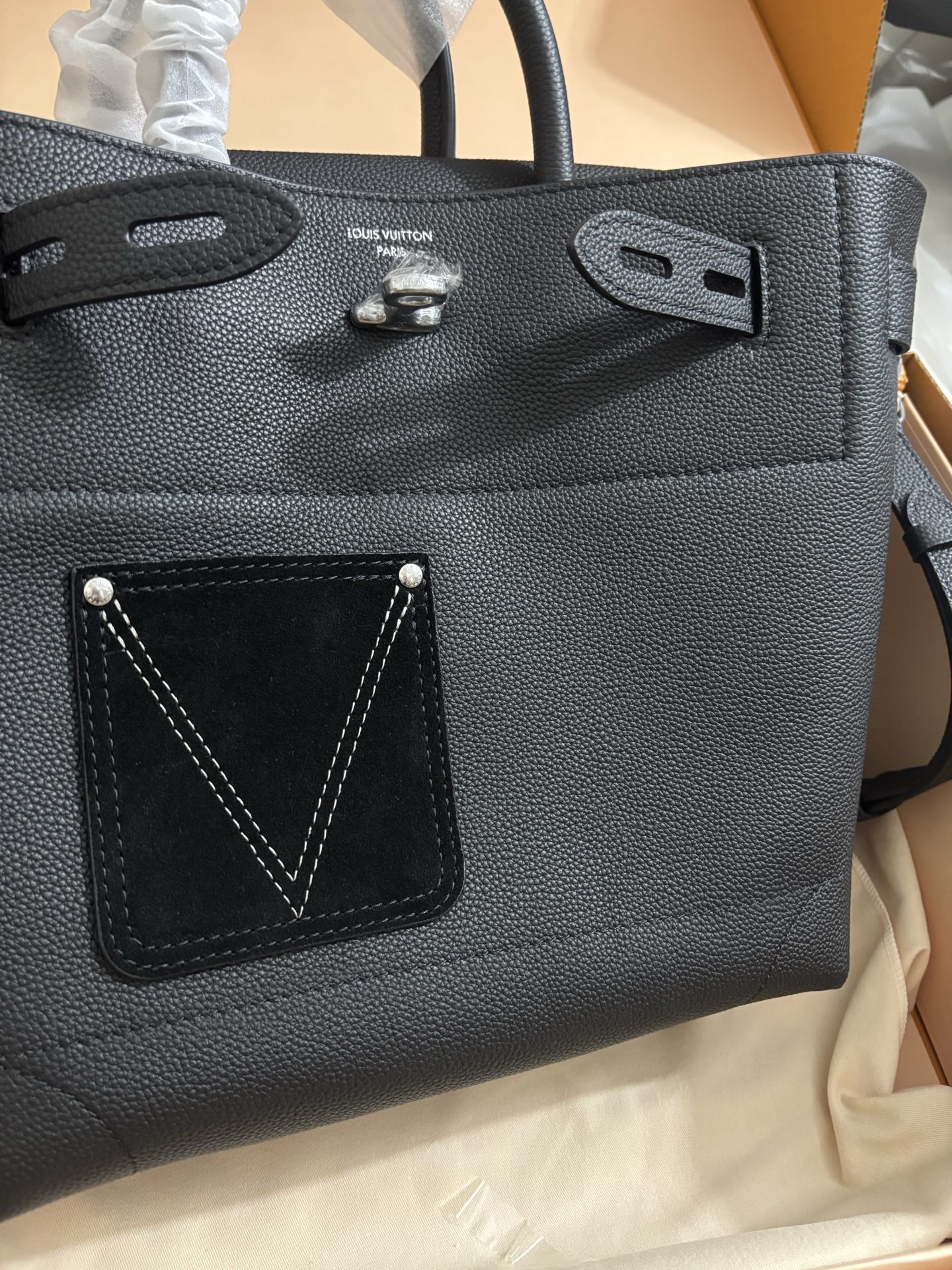 Louis Vuitton STEAMER 30 Handbag