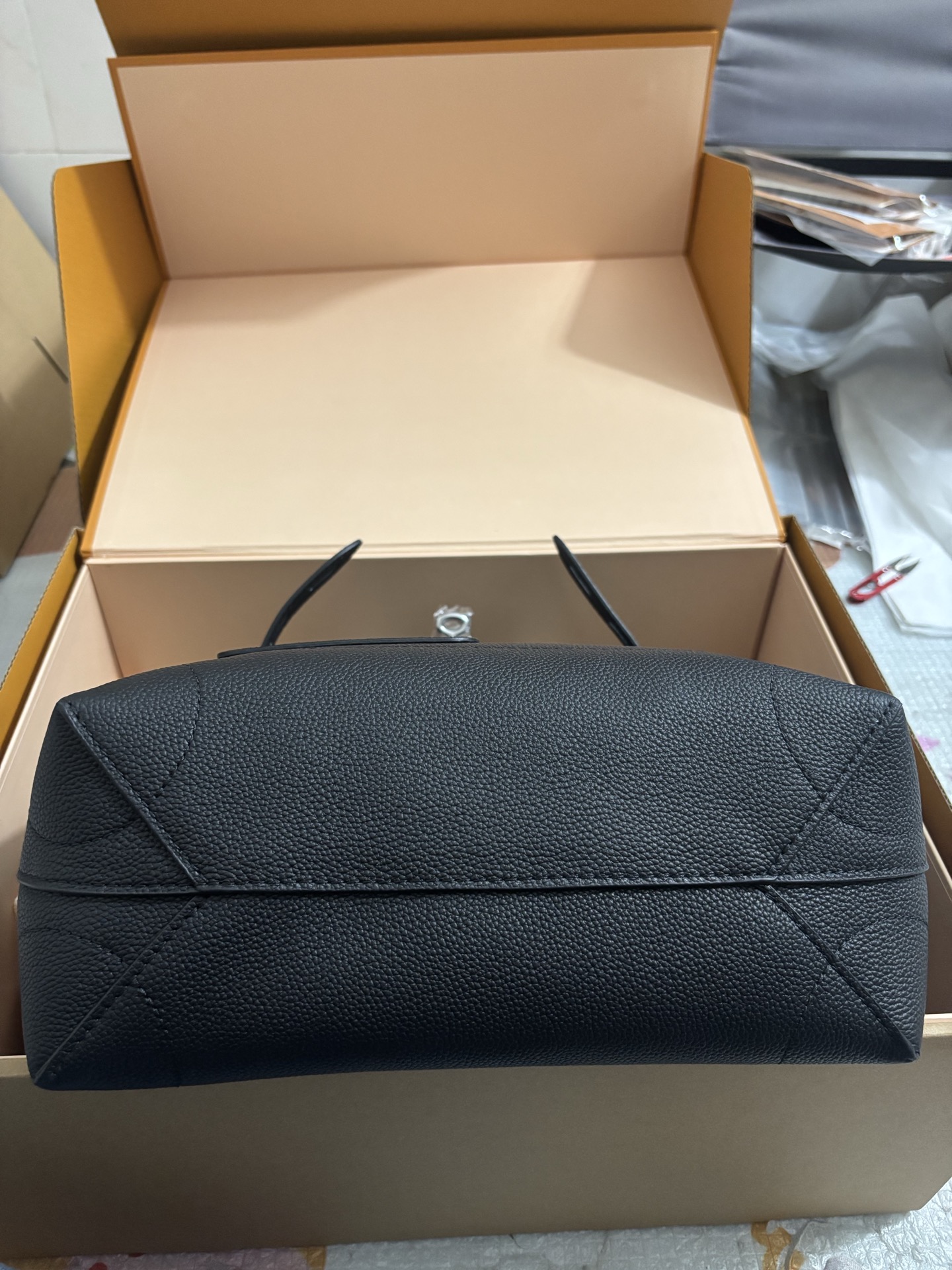 Louis Vuitton STEAMER 30 Handbag