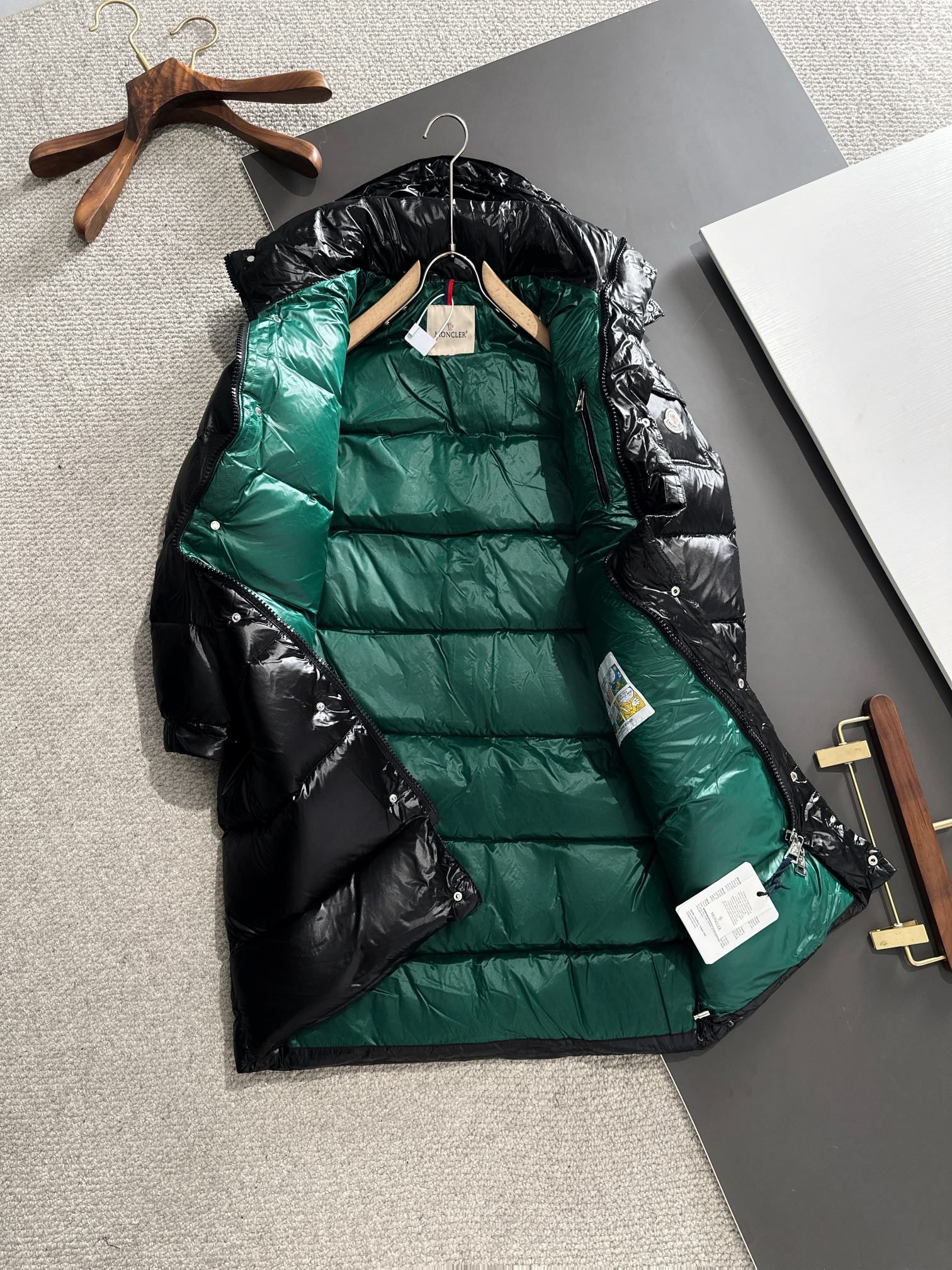 𝗠𝗼𝗻𝗰𝗲𝗿 Shiny Long Maya Classic Celebrity同款 Down Coat
