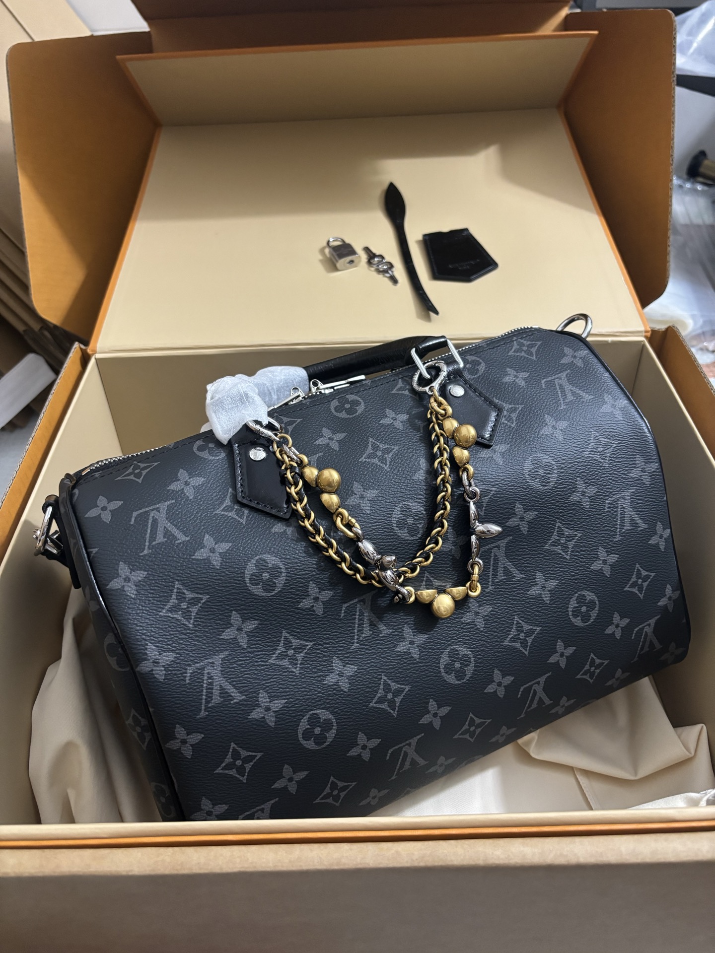 Louis Vuitton Speedy Soft 30 handbag