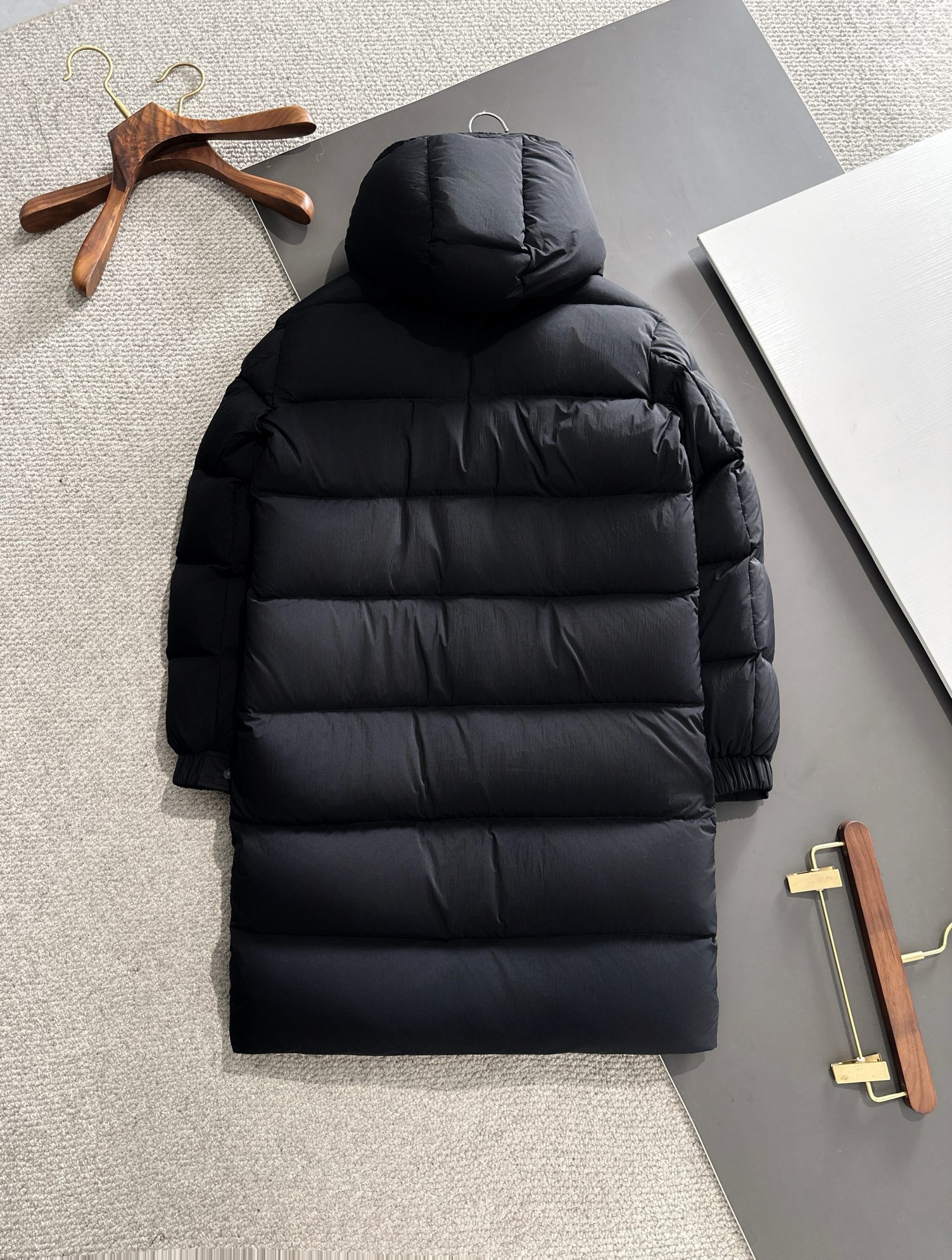 𝗠𝗼𝗻𝗰𝗲𝗿 Matte Maya Long Down Coat