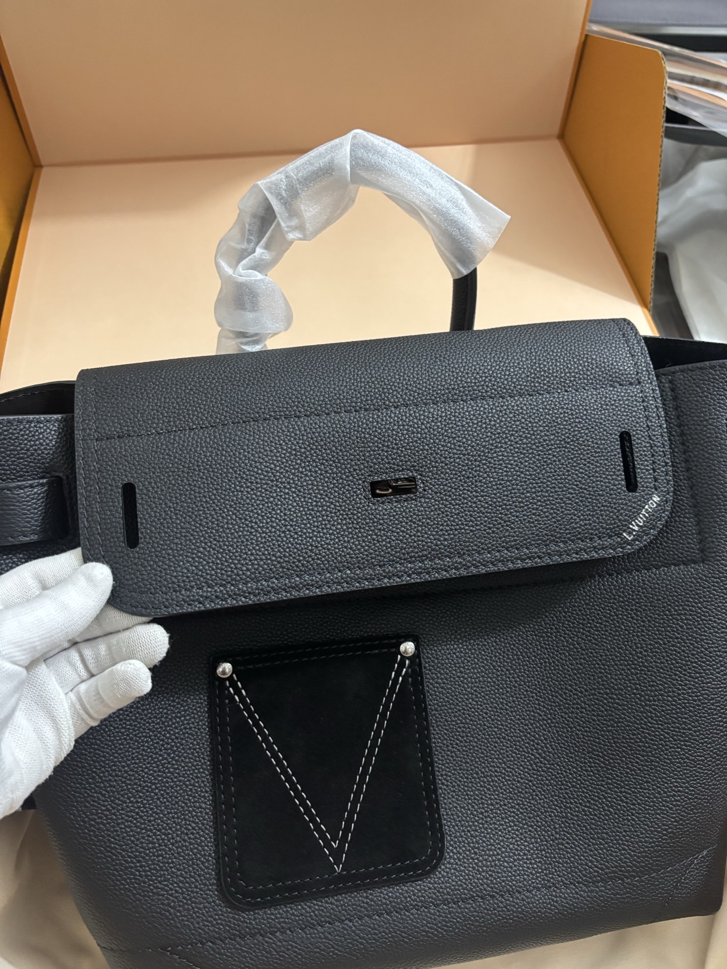 Louis Vuitton STEAMER 30 Handbag