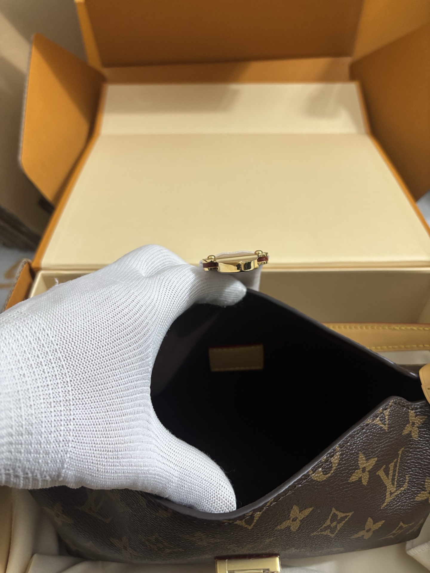 Louis Vuitton Pochette Mia Shoulder Bag