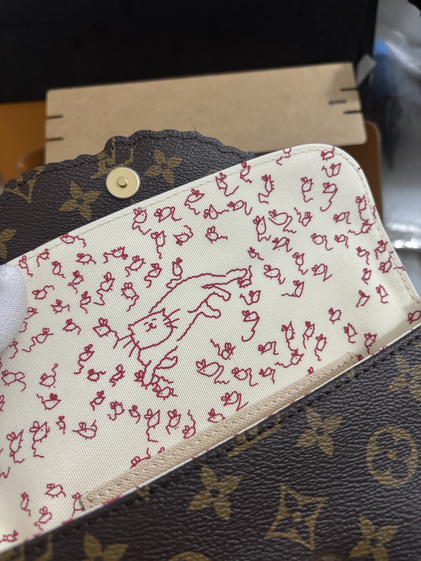 Louis Vuitton Wallet On Chain Ivy cat handbag