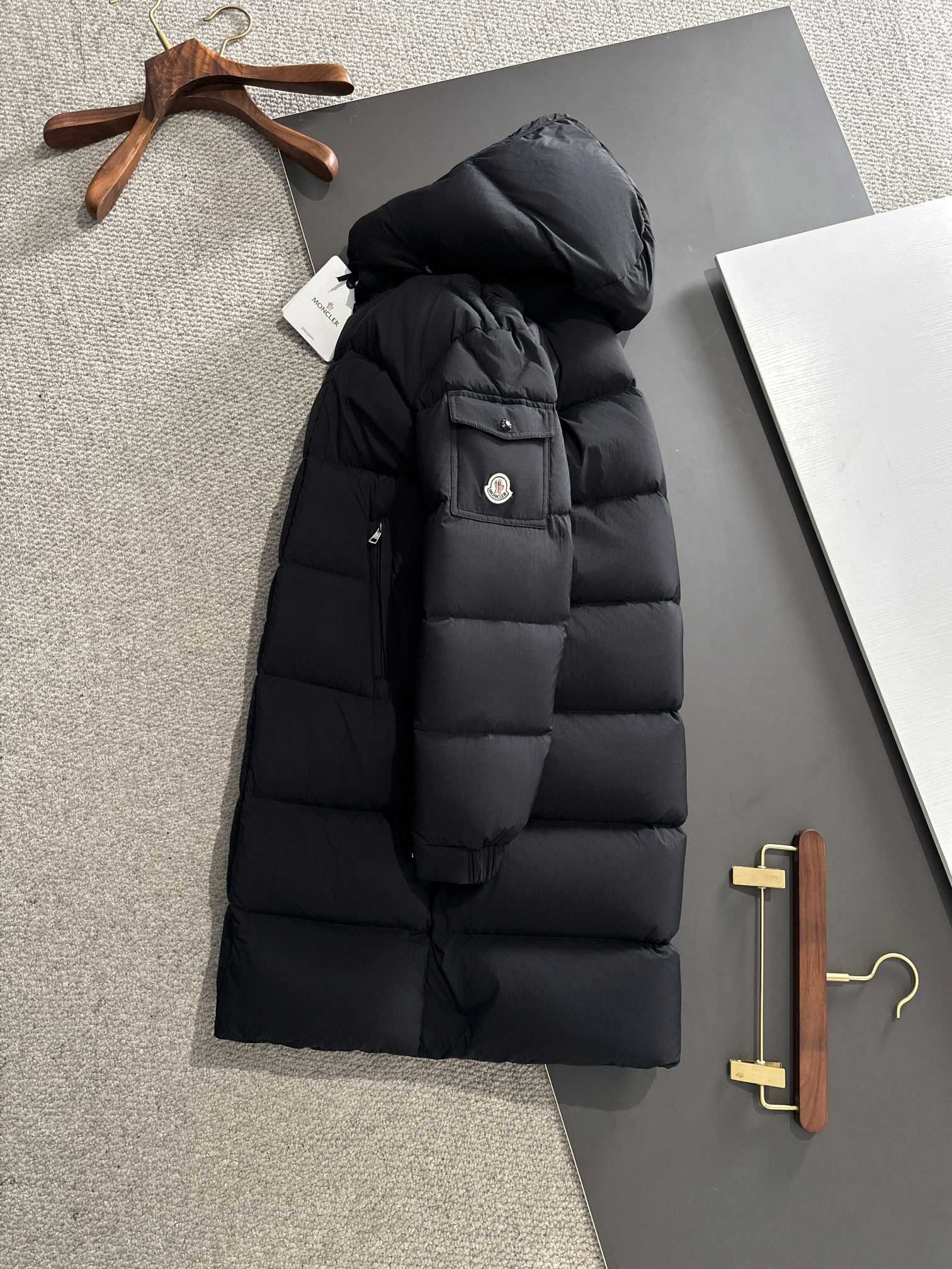 𝗠𝗼𝗻𝗰𝗲𝗿 Matte Maya Long Down Coat