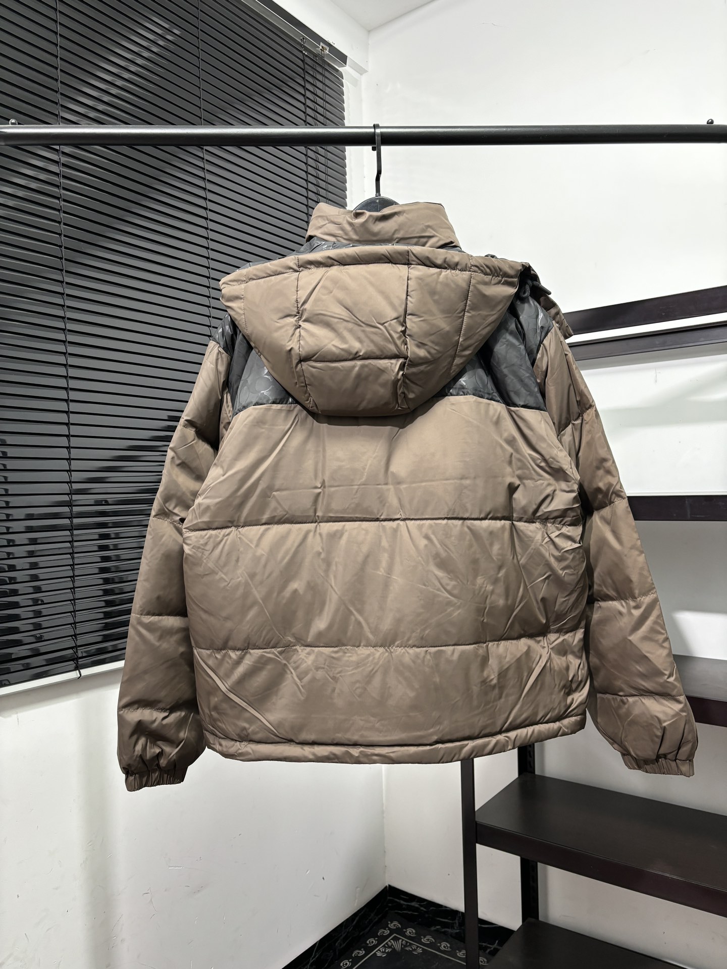 Coach down jacket​