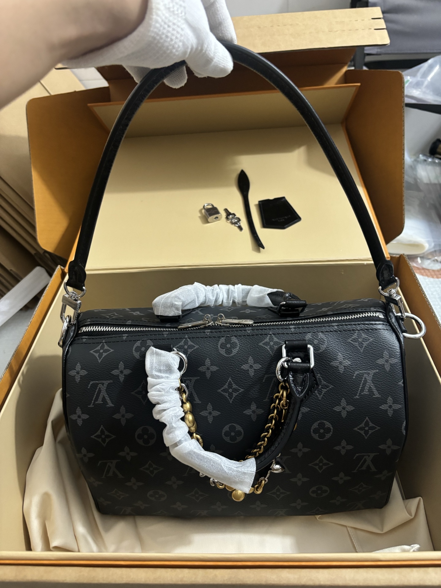 Louis Vuitton Speedy Soft 30 handbag