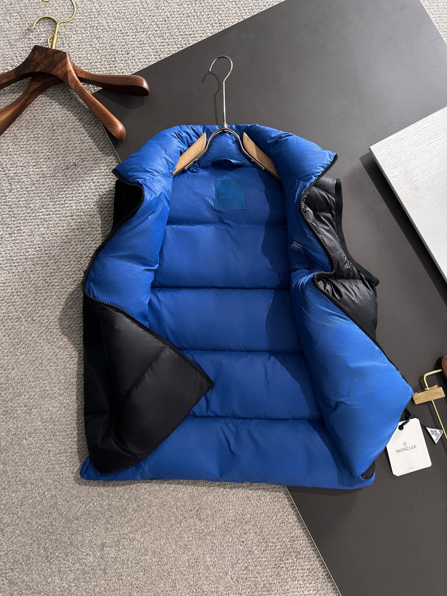 𝗠𝗼𝗻𝗰𝗲𝗿 Down Vest