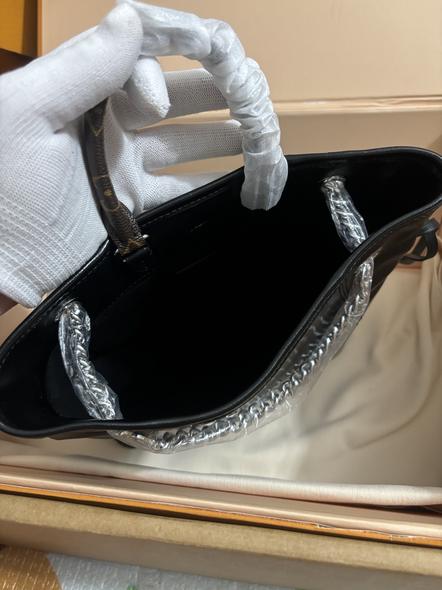 Louis Vuitton OFF DUTY VIBE Backpack