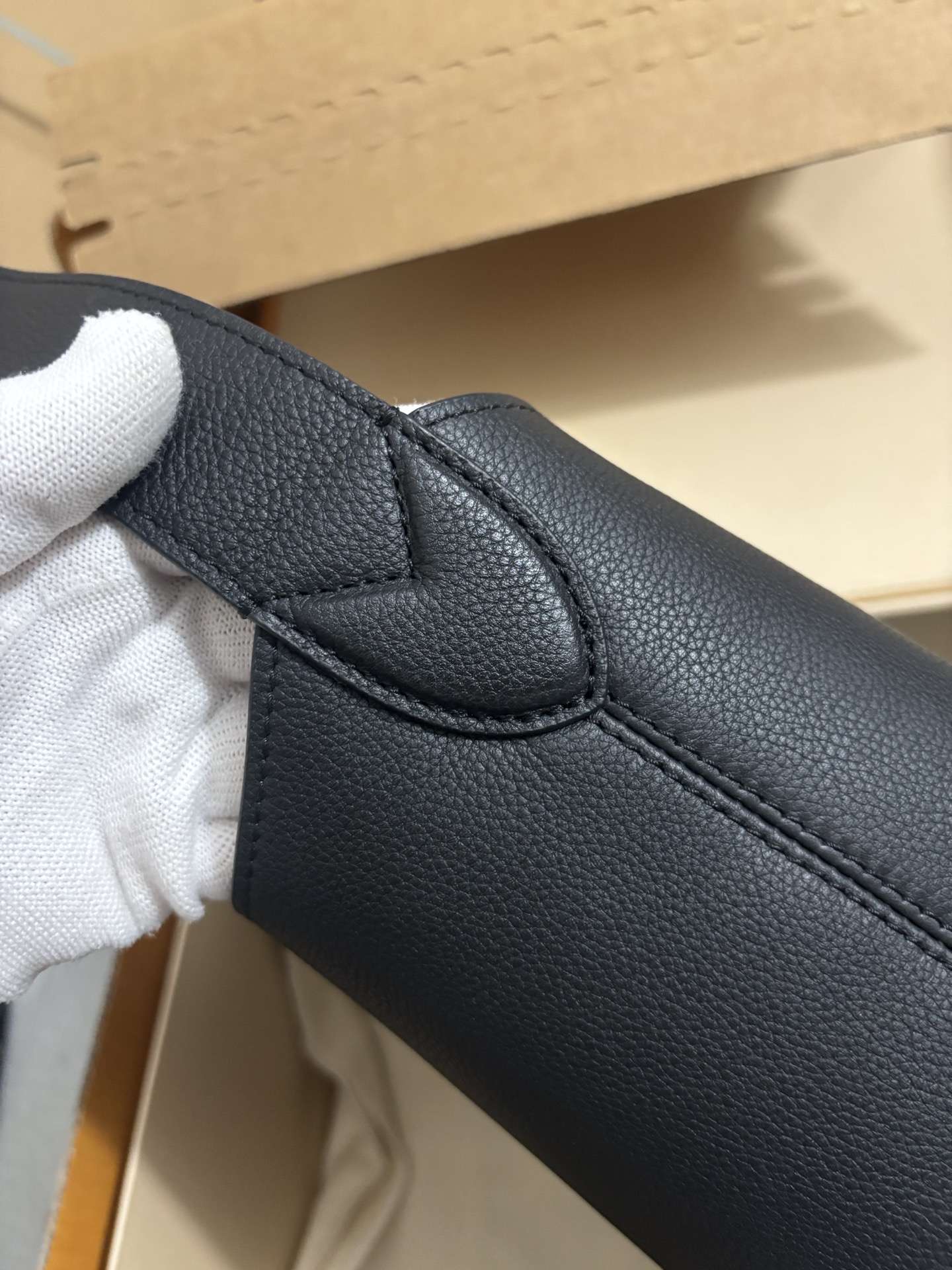 Louis Vuitton Low Key Hobo Sj Small Handbag