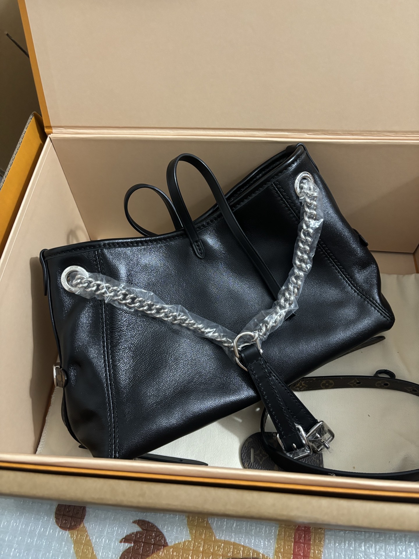 Louis Vuitton CarryAll BB handbag