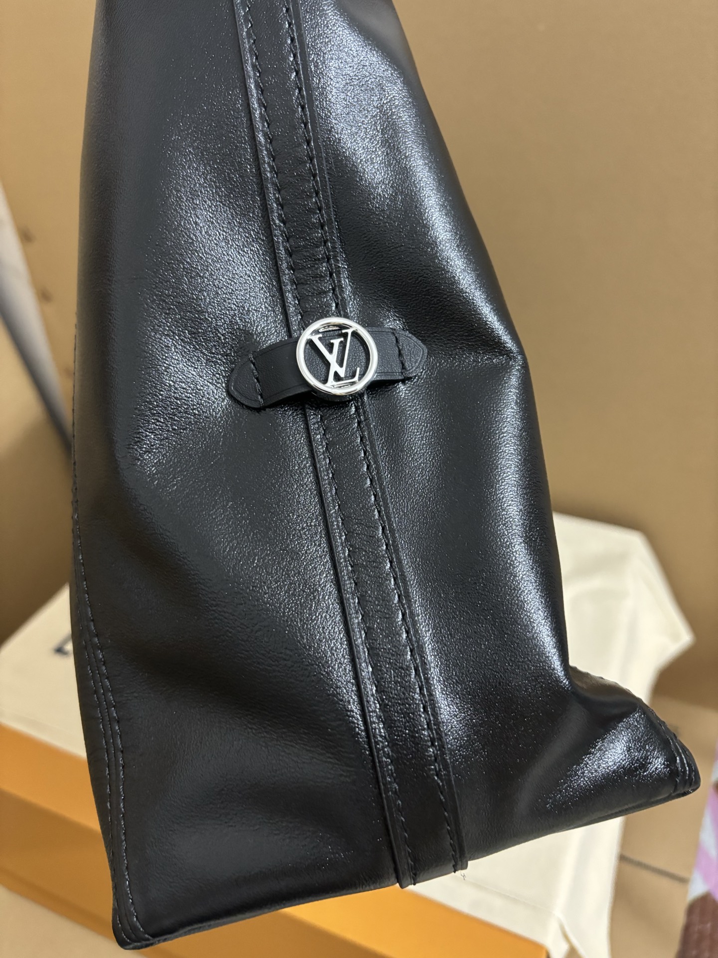 Louis Vuitton Murakami CarryAll Dark Medium Handbag