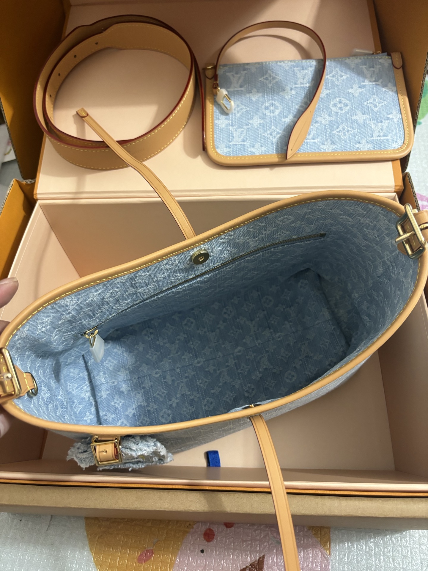 Louis Vuitton Carryall small handbag