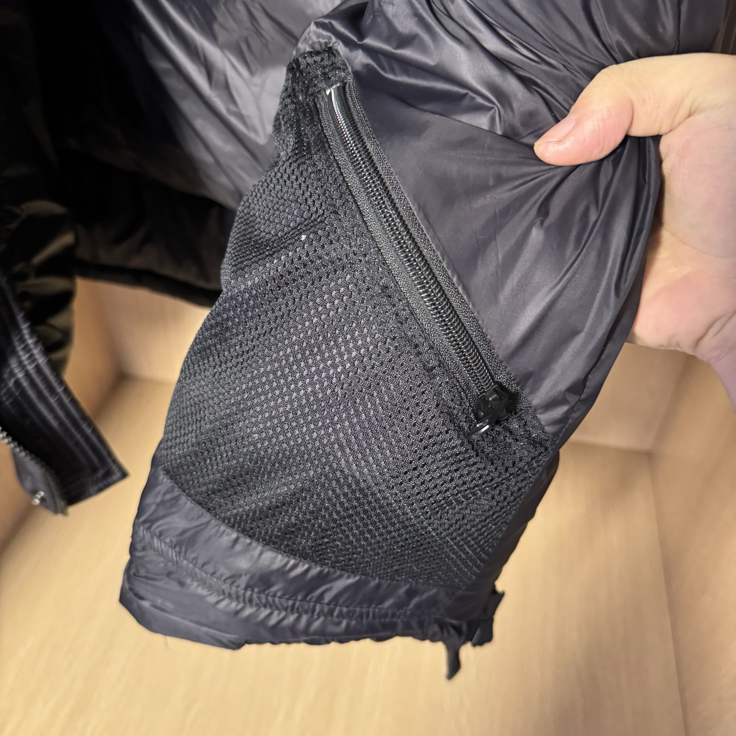 Burberry Detachable Sleeve Puffer Jacket