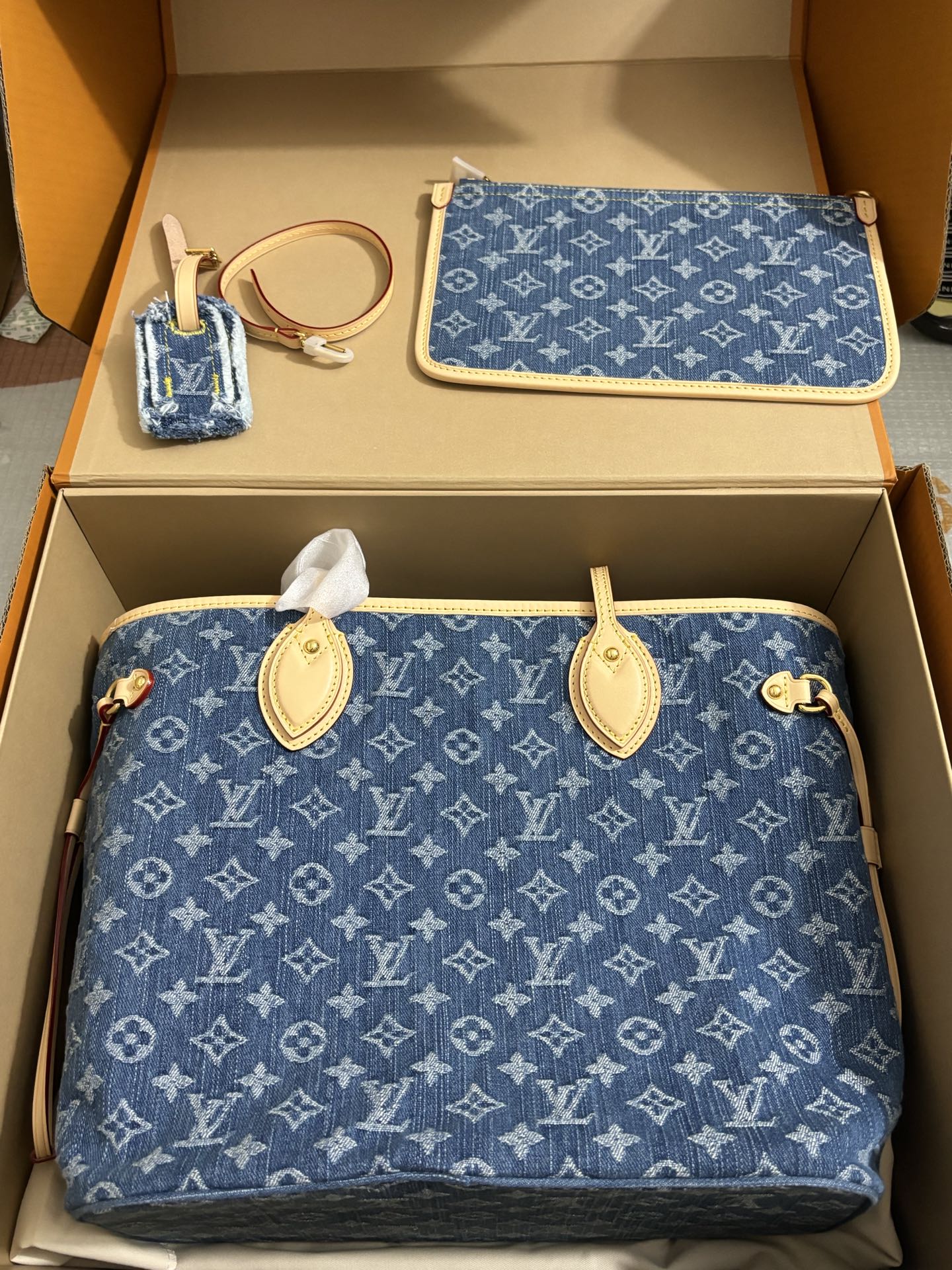 Louis Vuitton NEVERFULL Medium Handbag