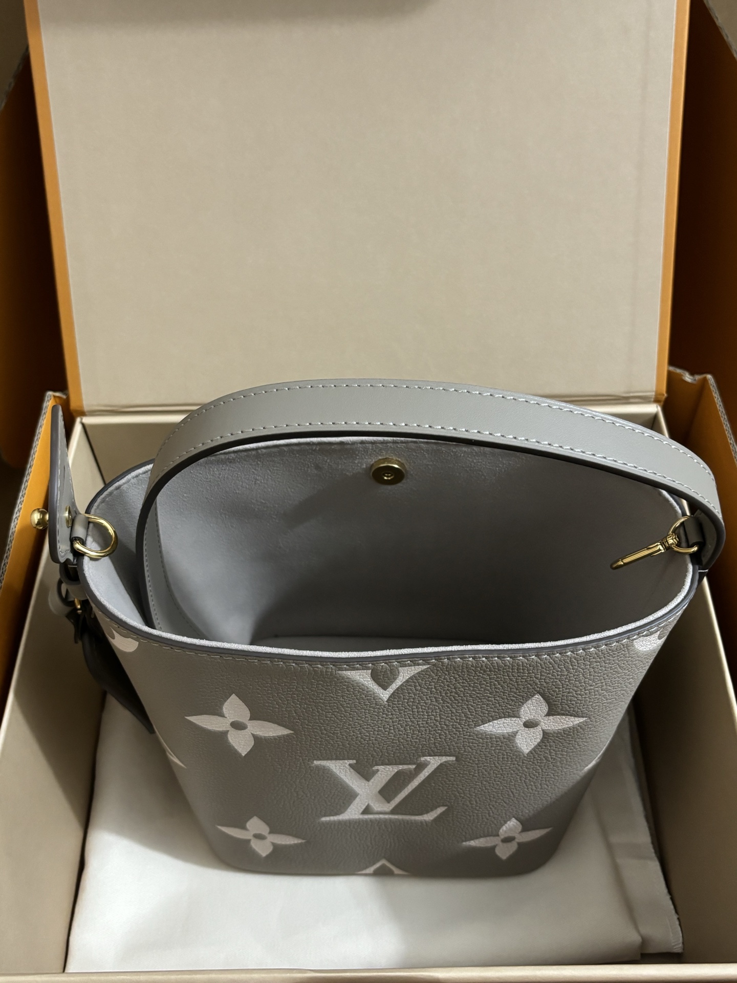 Louis Vuitton All In BB handbag