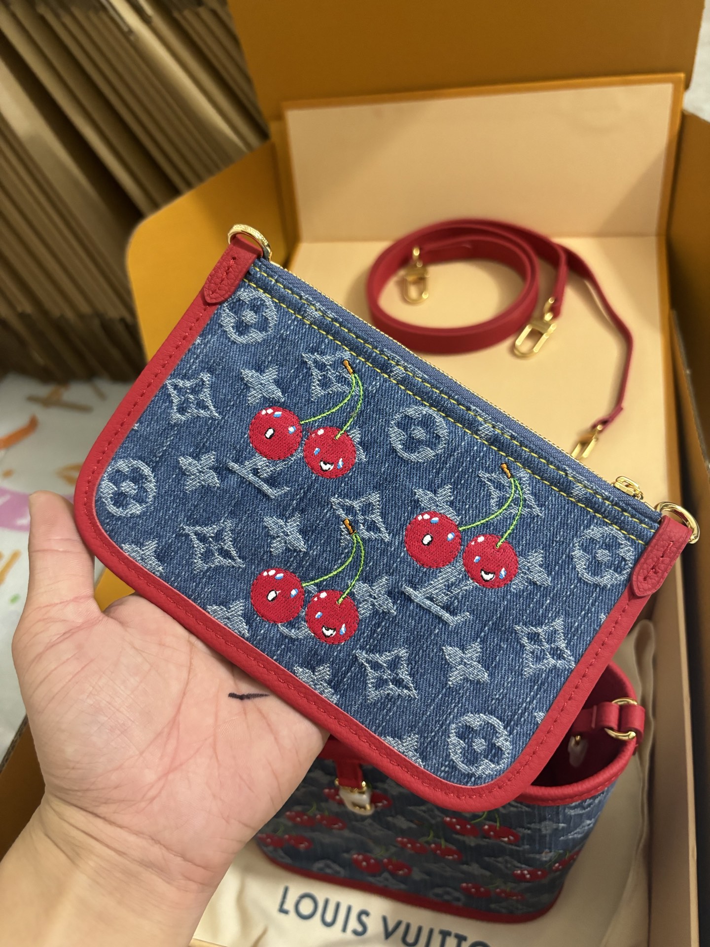 LV x TM NEVERFULL INSIDE OUT BB handbag