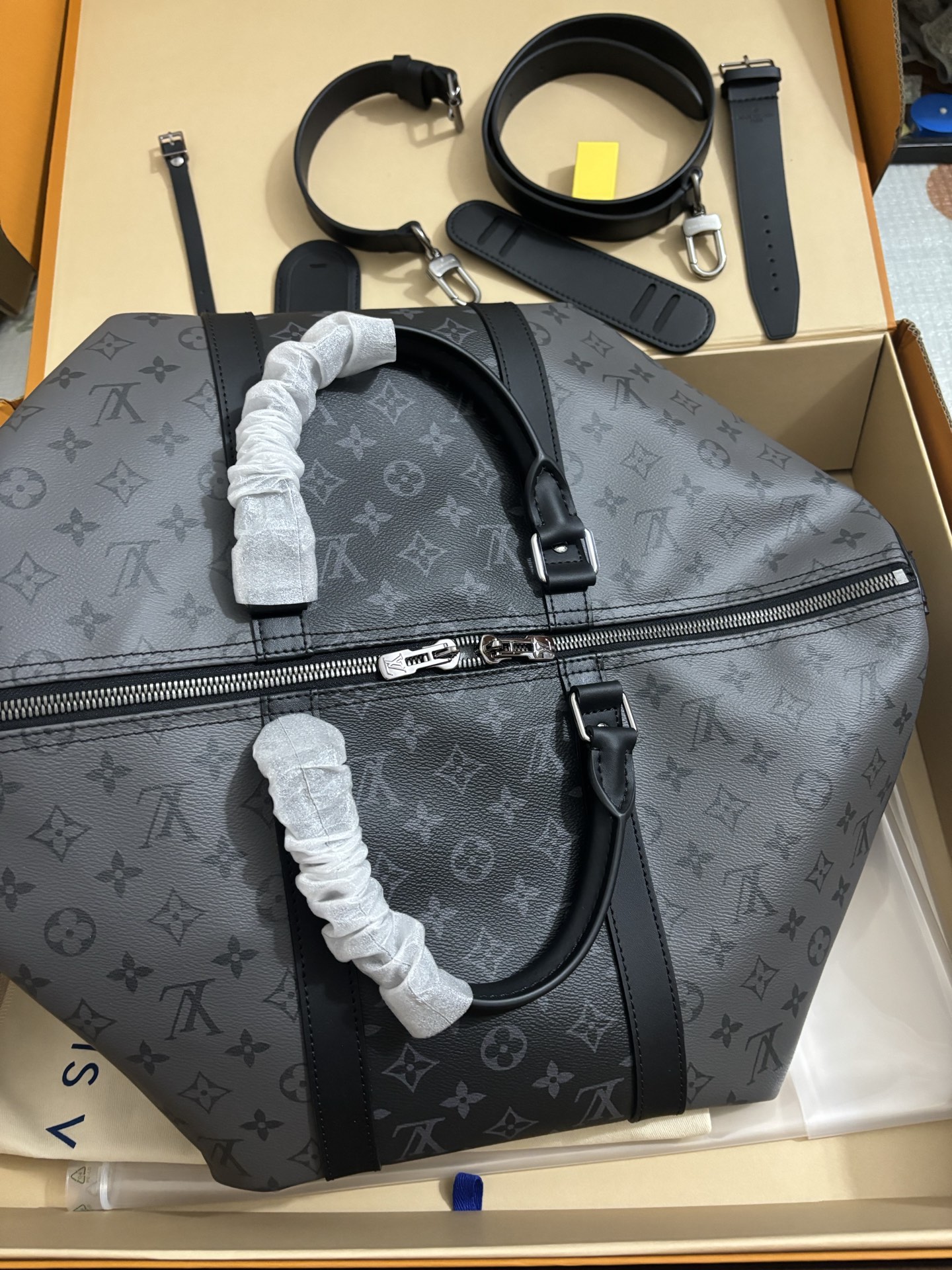 Louis Vuitton KEEPALL BANDOULIÈRE 50 Travel Bag