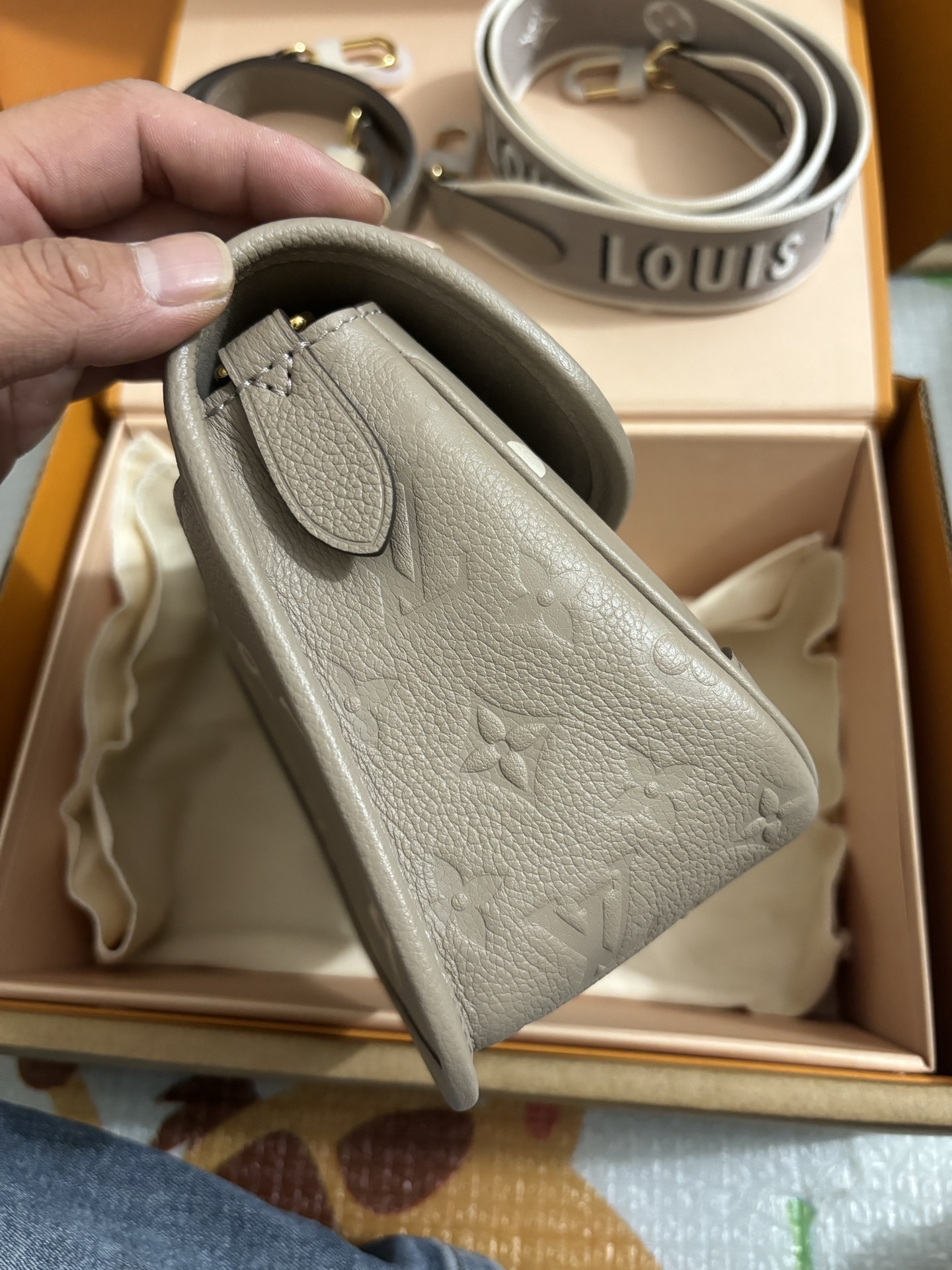 Louis Vuitton Baguette bag