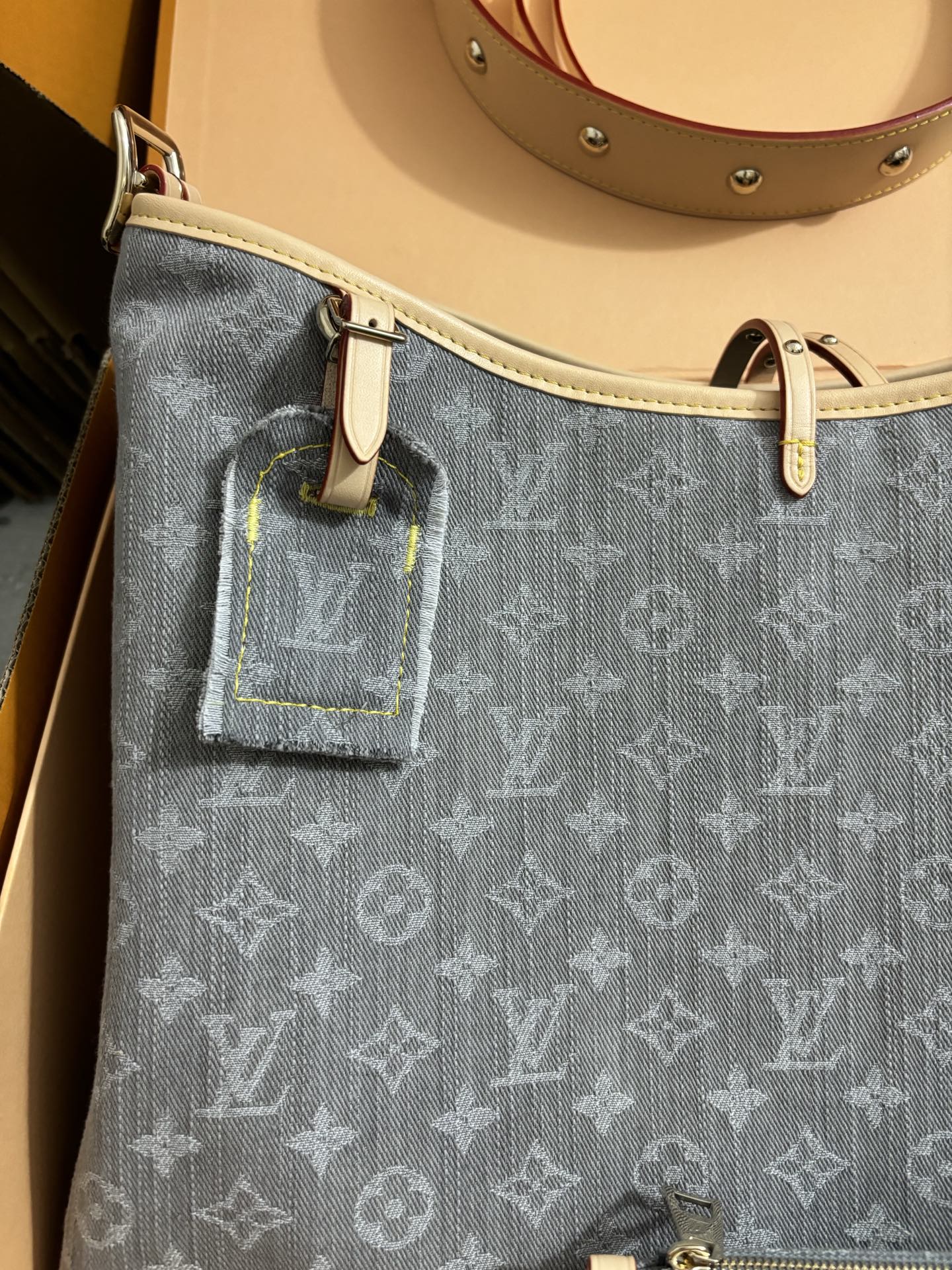 Louis Vuitton CarryAll Medium Bag