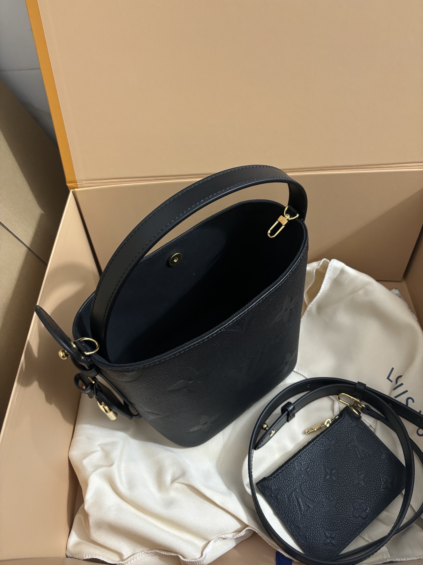 Louis Vuitton All In BB handbag