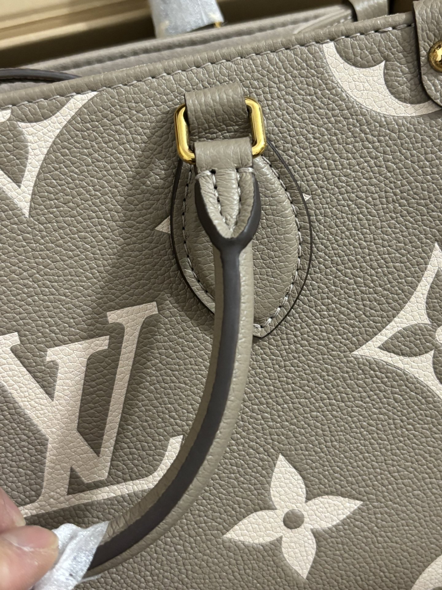 Louis Vuitton OnTheGo Tote Bag