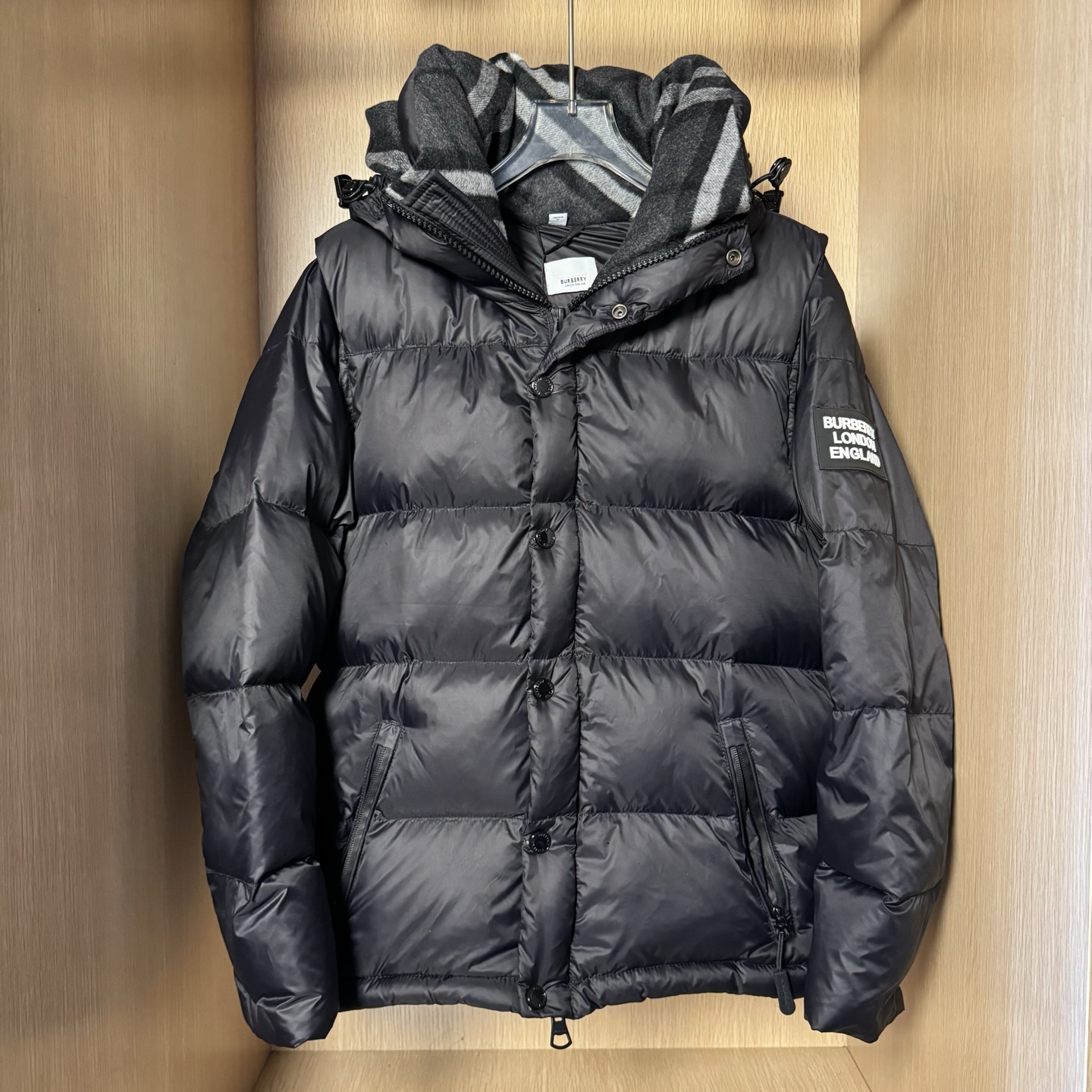 Burberry Detachable Sleeve Puffer Jacket