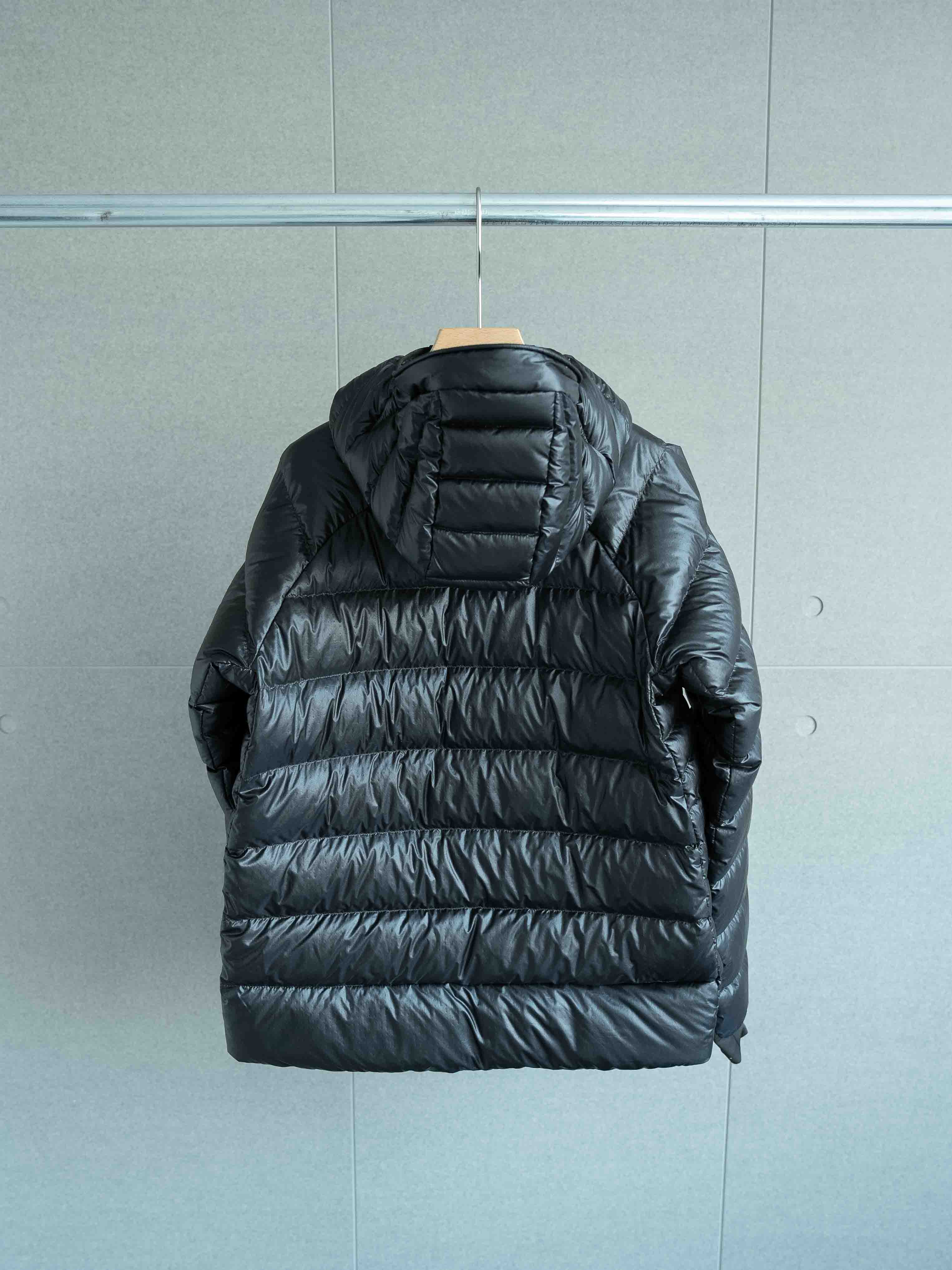 Mountain Hardwear Phantom Down Jacket
