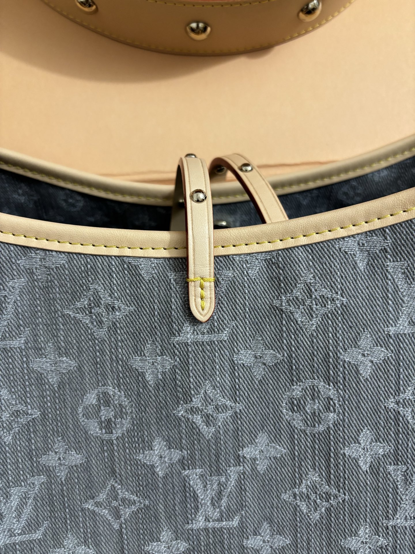Louis Vuitton CarryAll Medium Bag