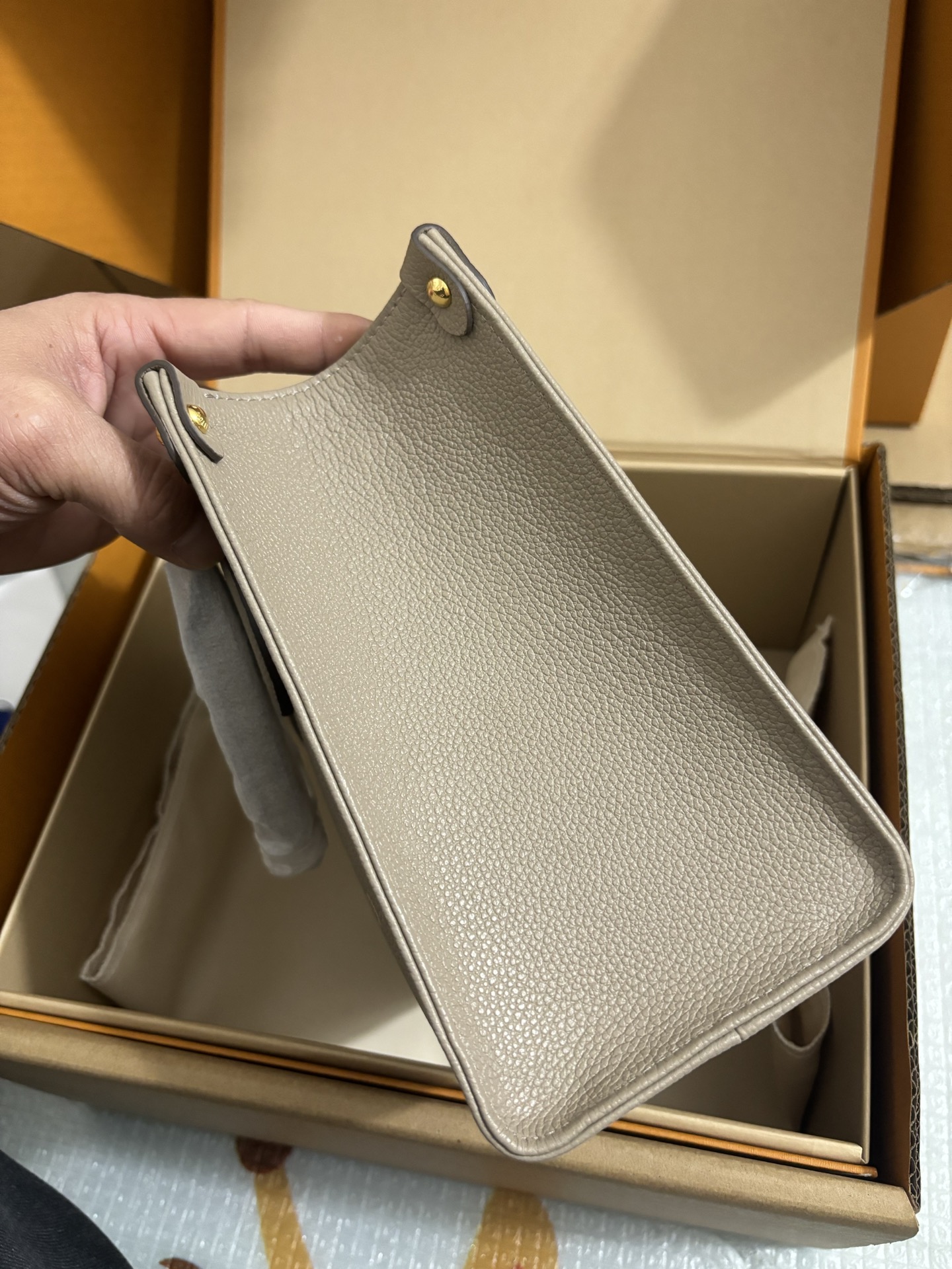 Louis Vuitton OnTheGo Tote Bag