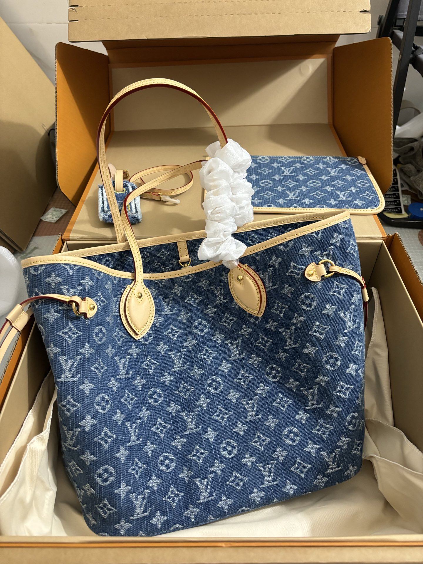Louis Vuitton NEVERFULL Medium Handbag