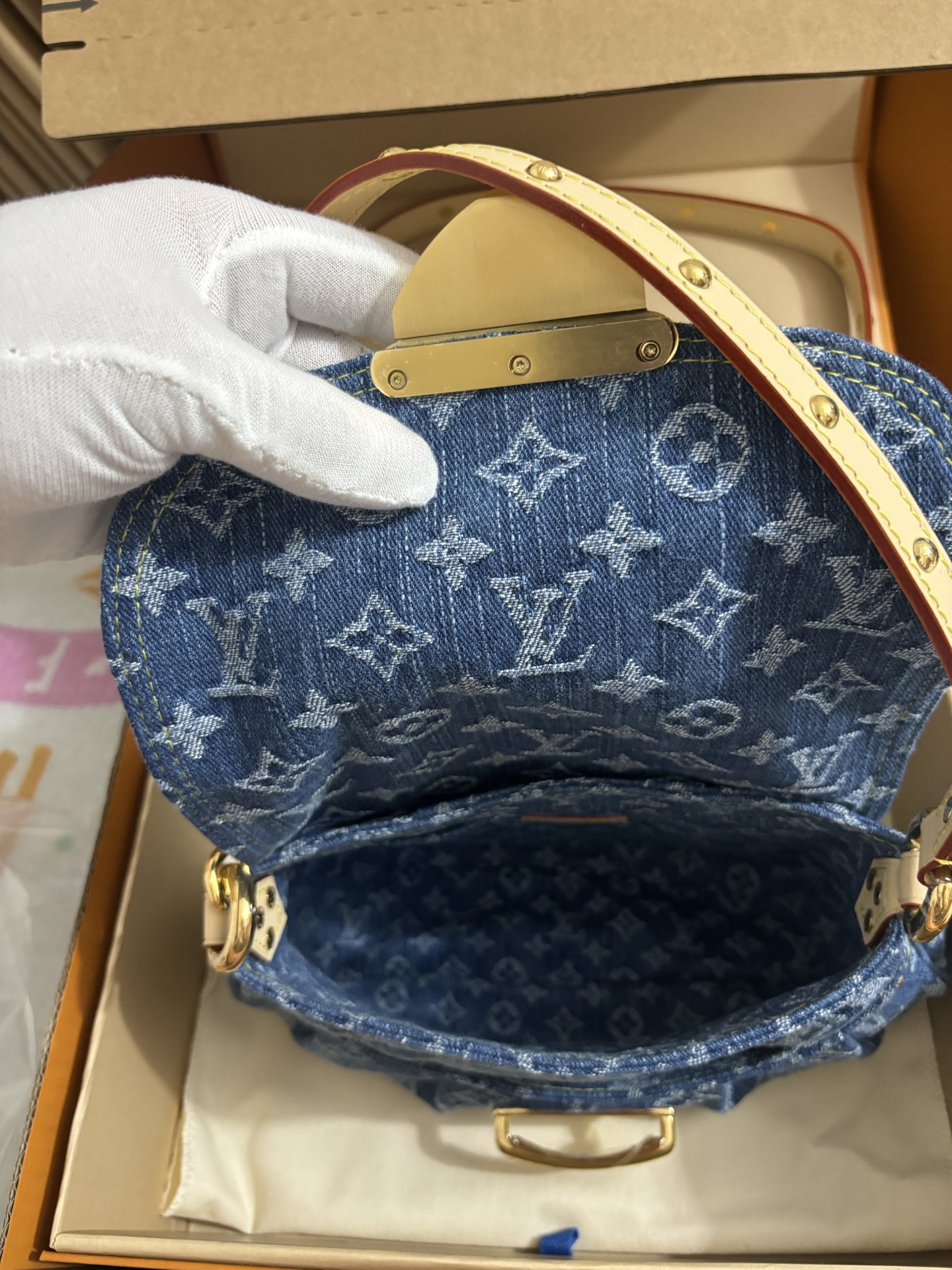 Louis Vuitton SUNSET Handbag