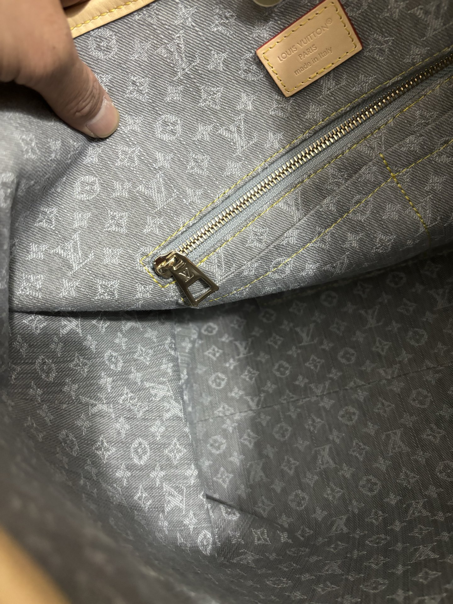 Louis Vuitton CarryAll Medium Bag