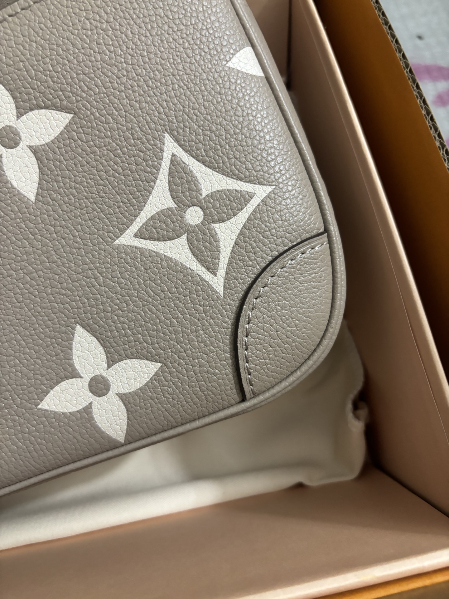 Louis Vuitton Baguette bag