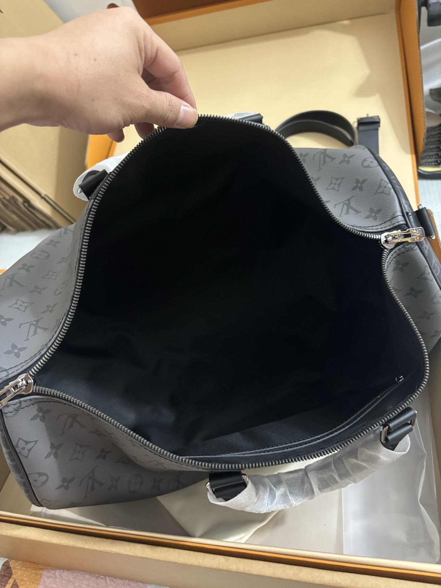 Louis Vuitton KEEPALL BANDOULIÈRE 50 Travel Bag