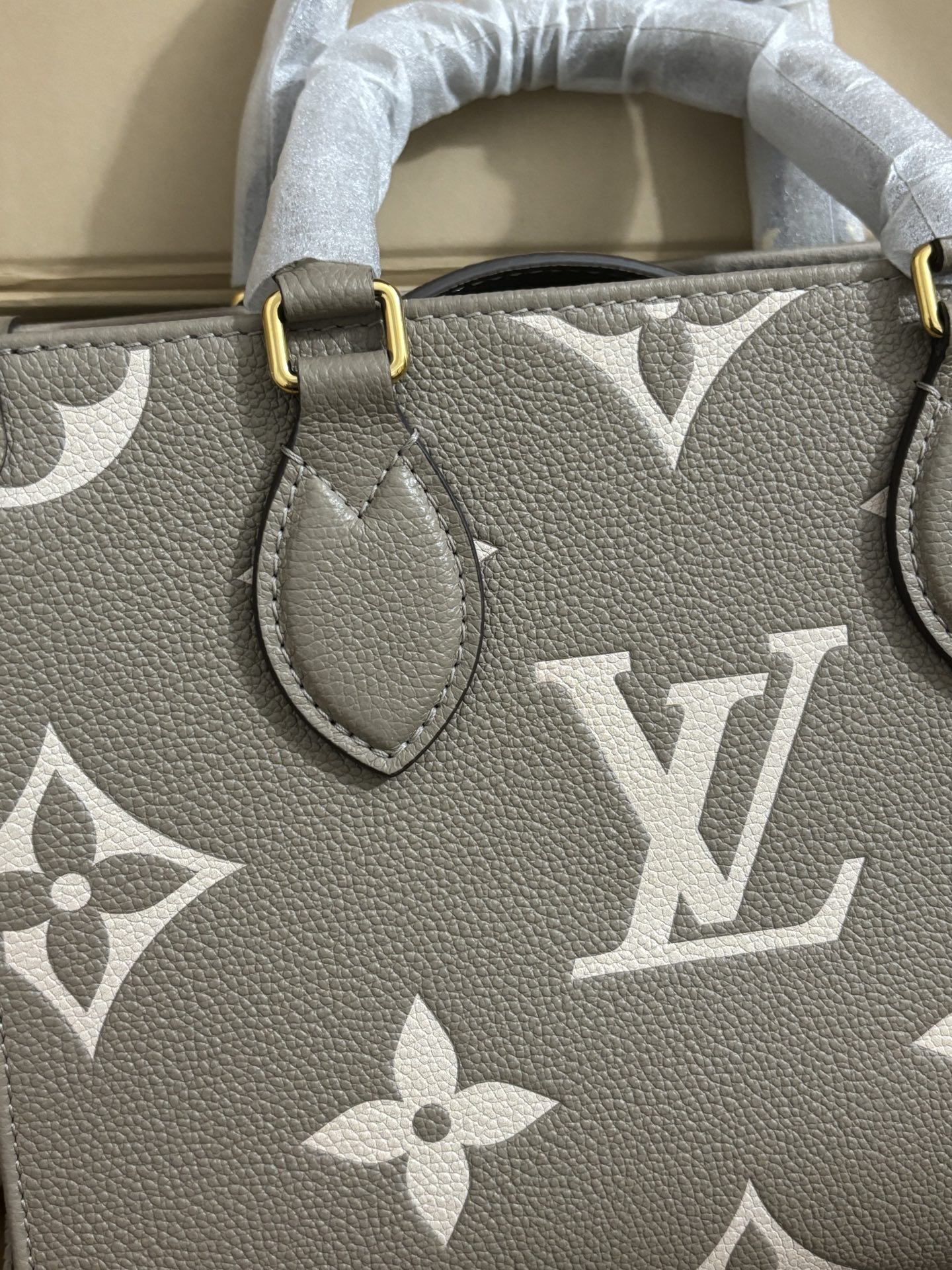 Louis Vuitton OnTheGo Tote Bag