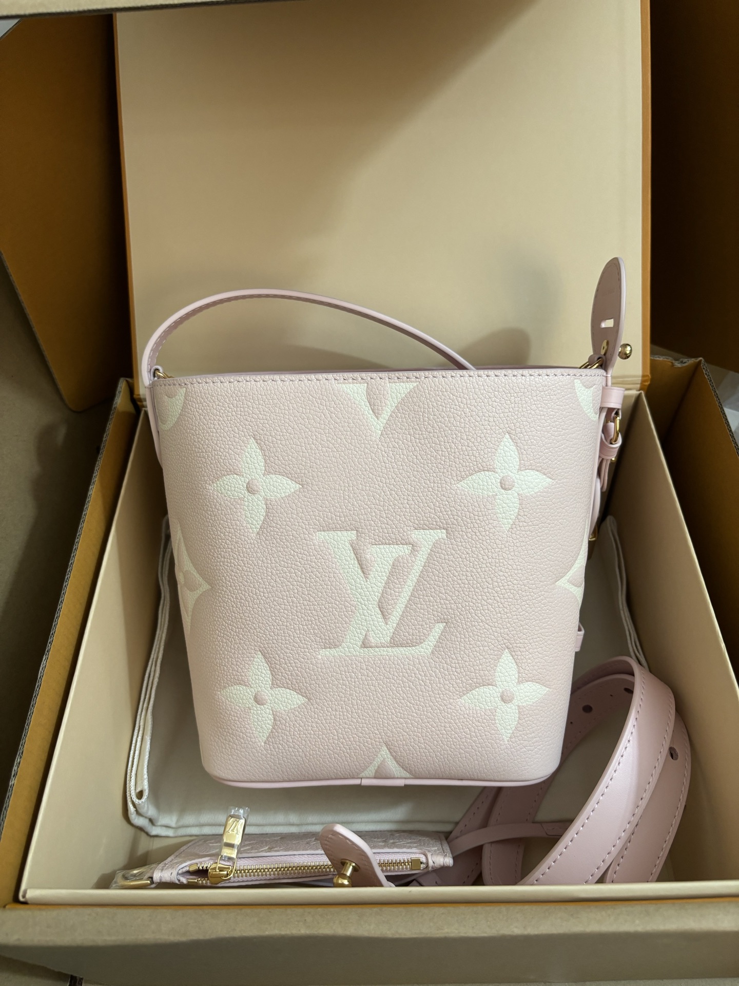 Louis Vuitton All In BB handbag