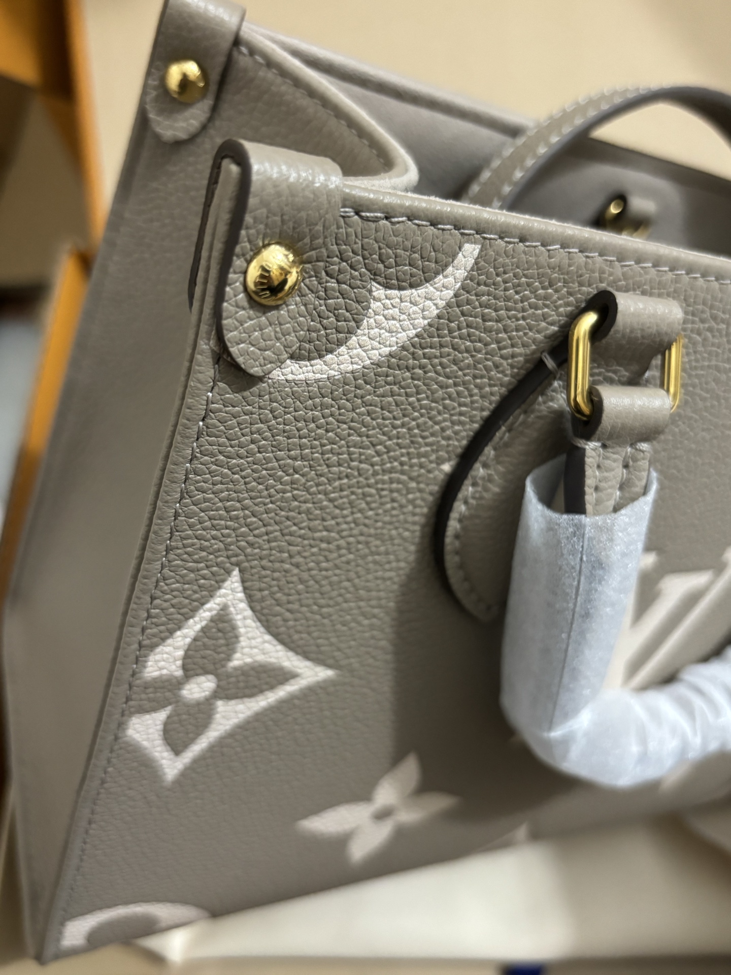 Louis Vuitton OnTheGo Tote Bag