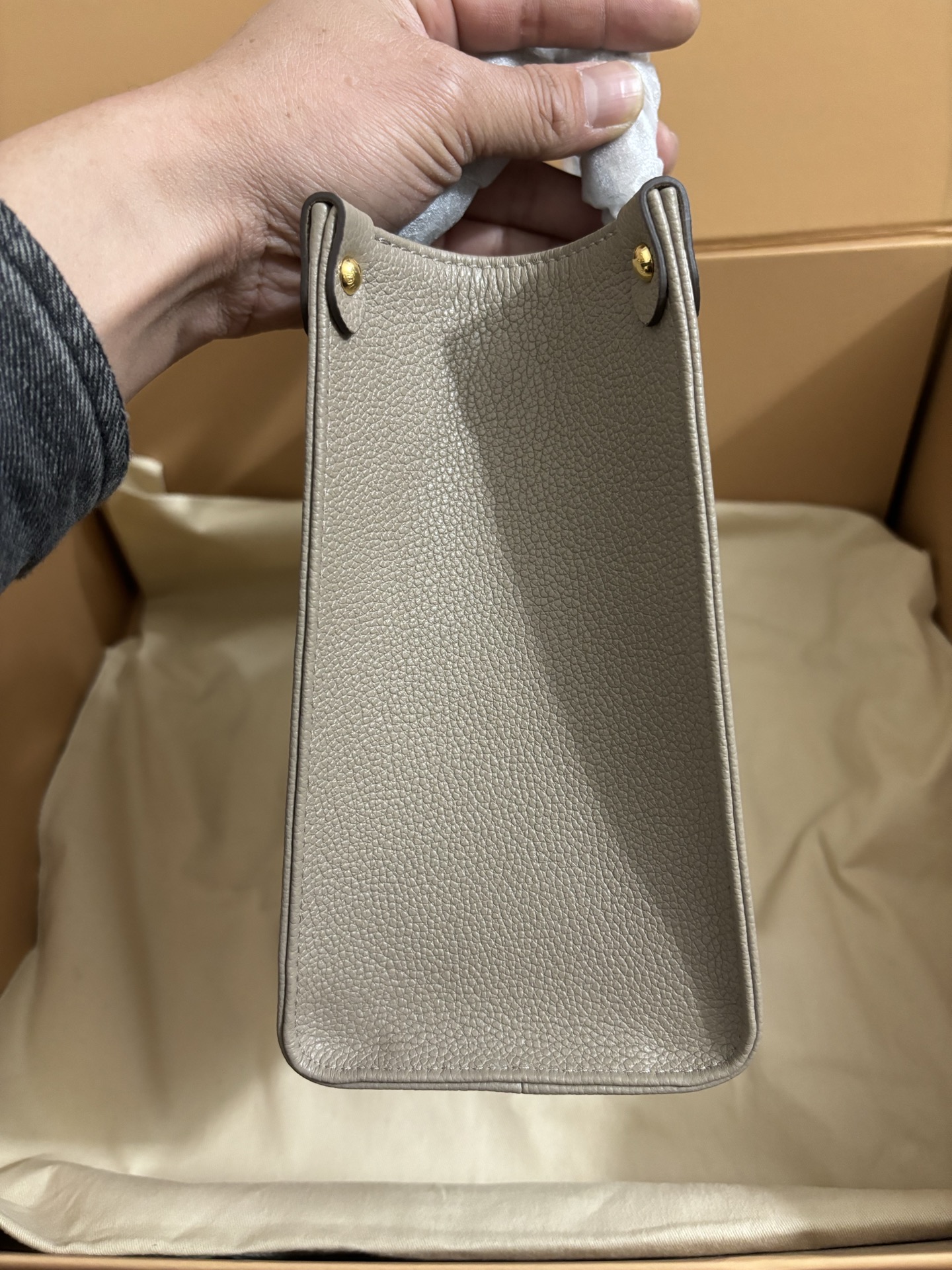 Louis Vuitton OnTheGo Tote Bag